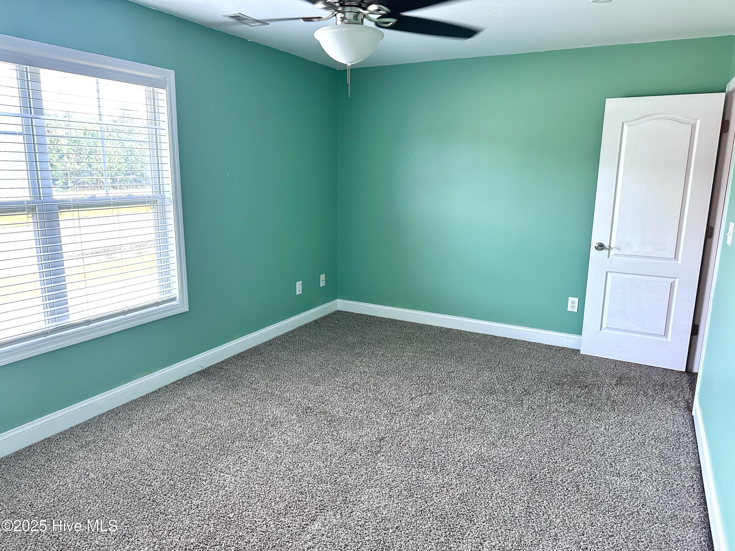 100522980 | Photo 28