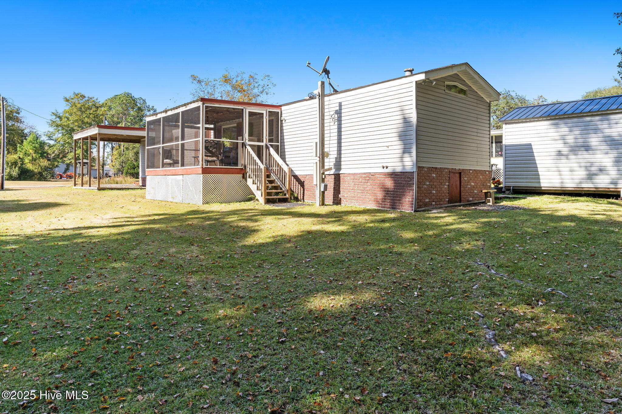 100540623 | Photo 29