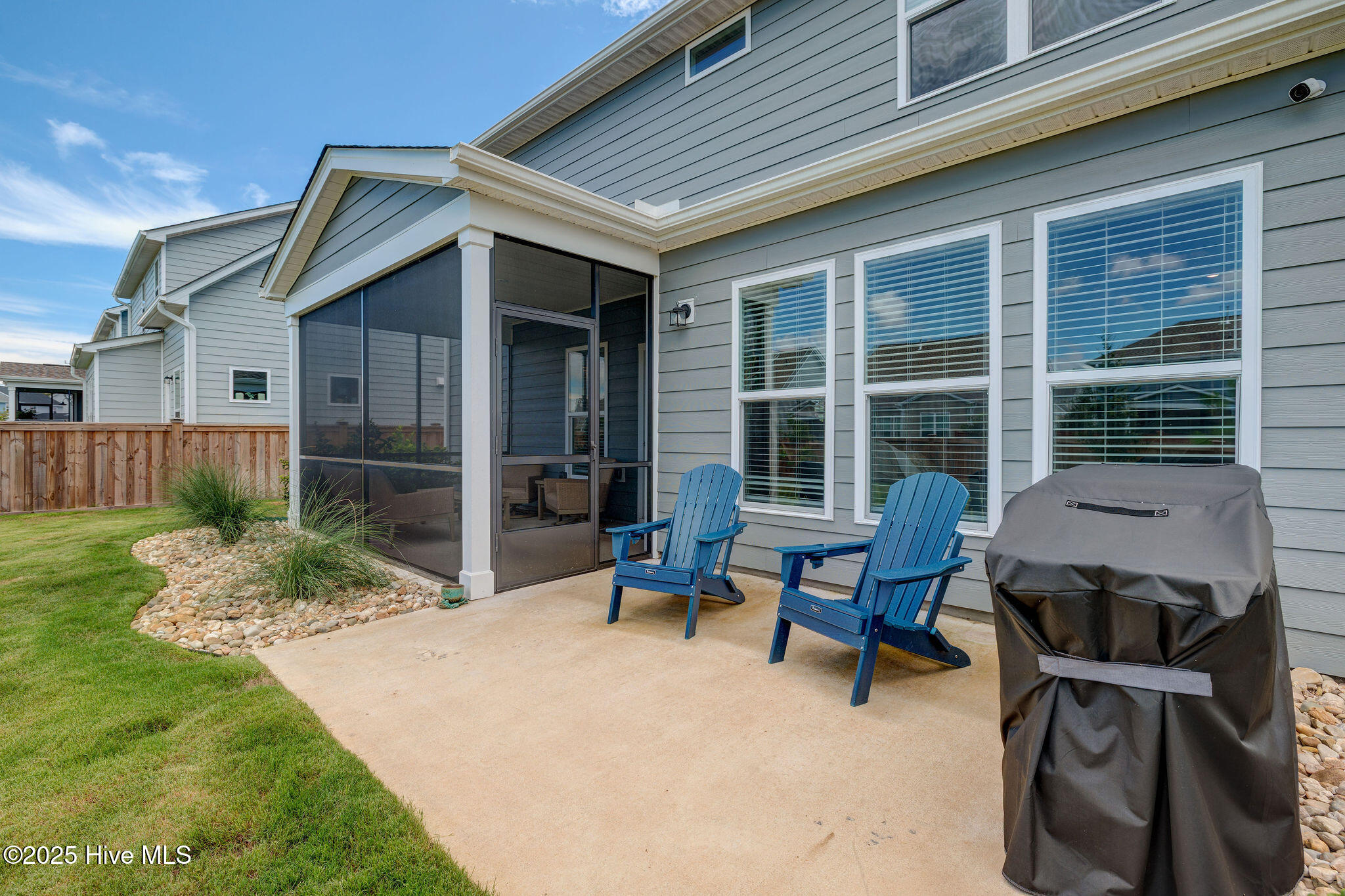 100524366 | Photo 44