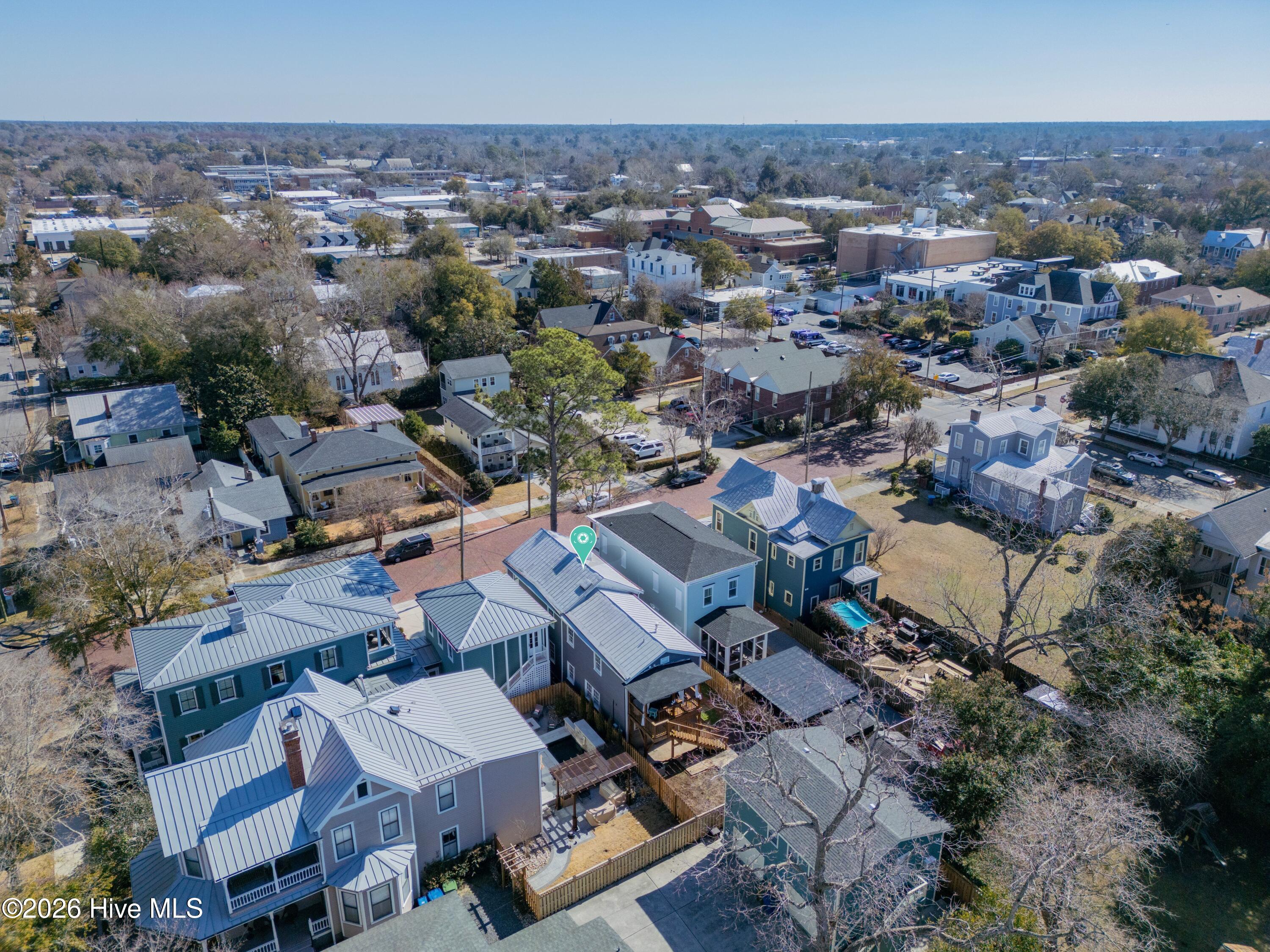 100555907 | Photo 40