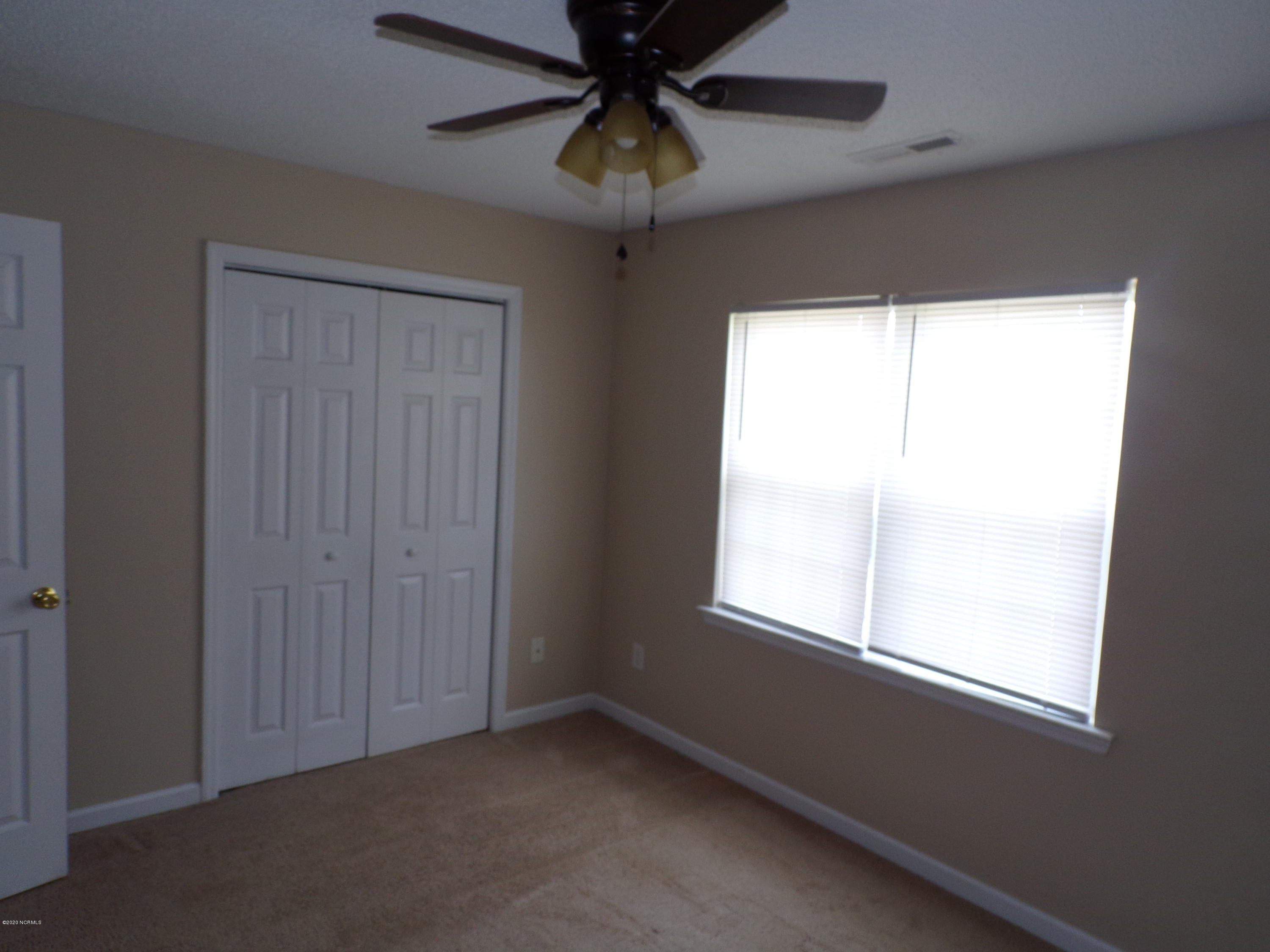 100556621 | Photo 14