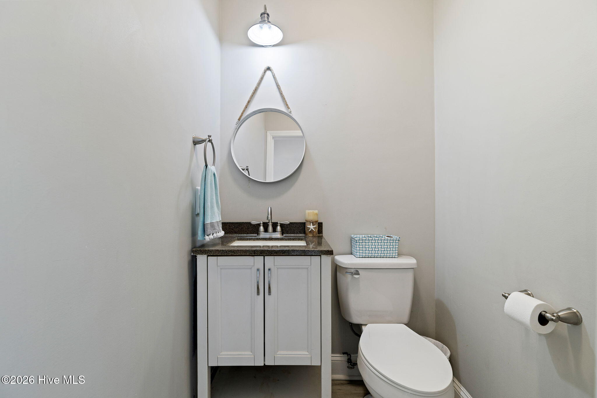 100555700 | Photo 24