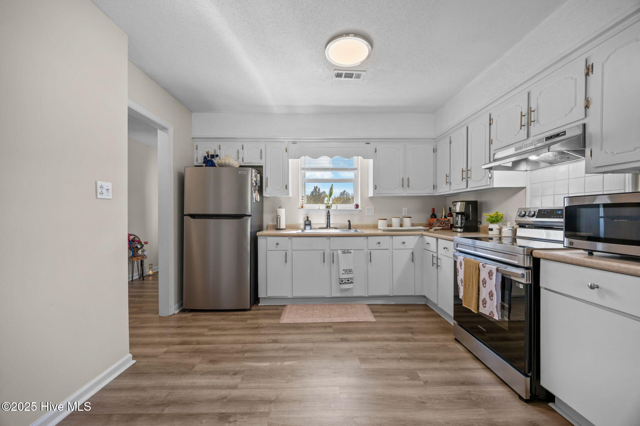 100515251 | Photo 23