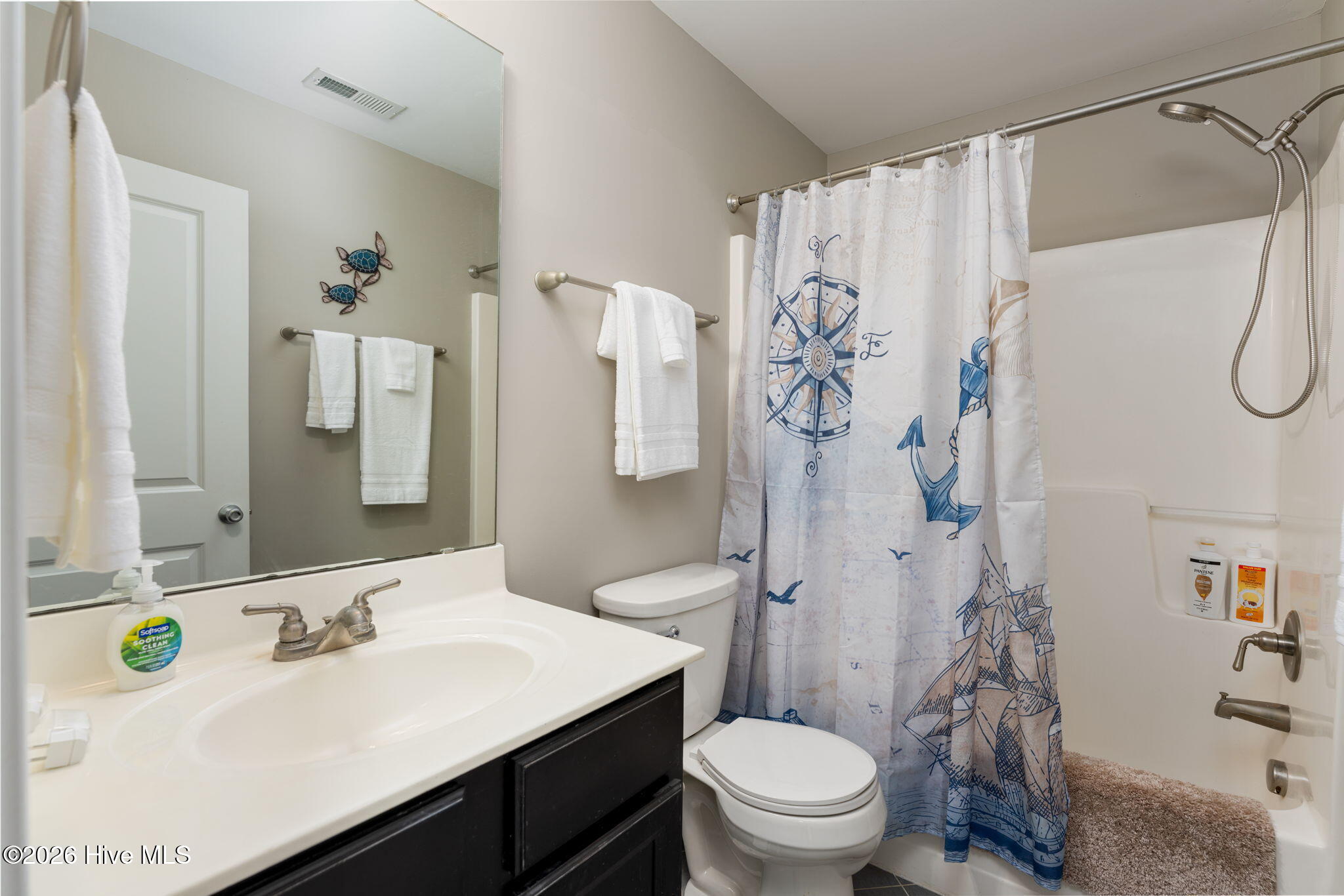 100550807 | Photo 36