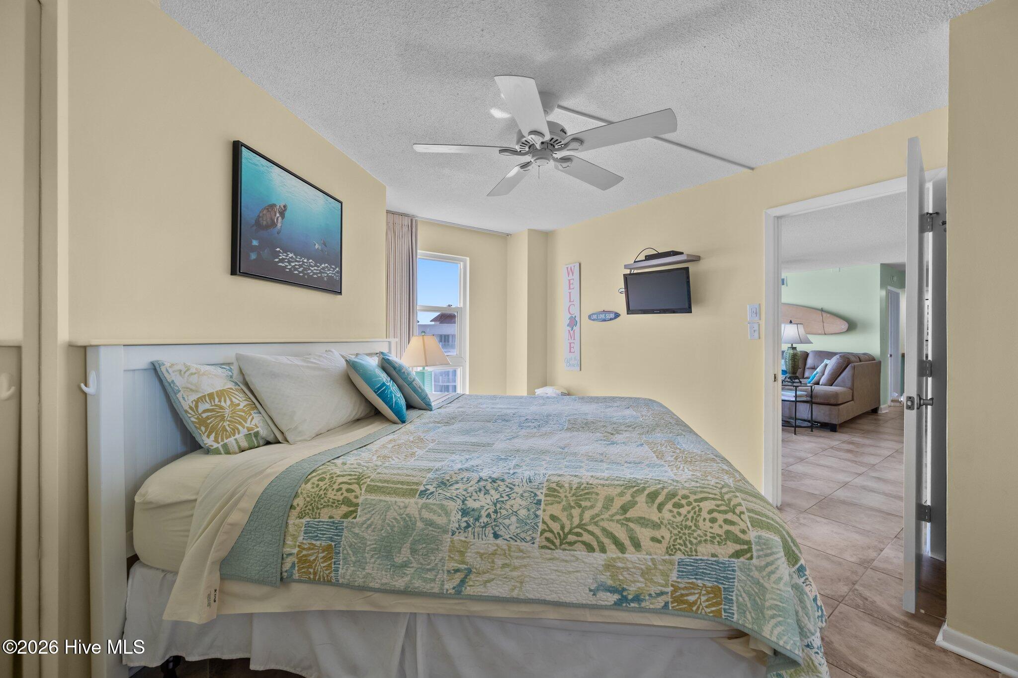 100565152 | Photo 14