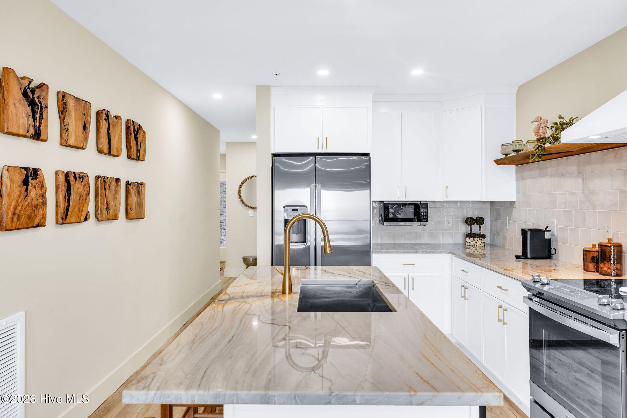 1800 Canal Drive UNIT 305, Carolina Beach, NC, 28428