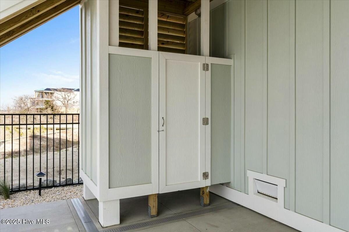 100498532 | Photo 41