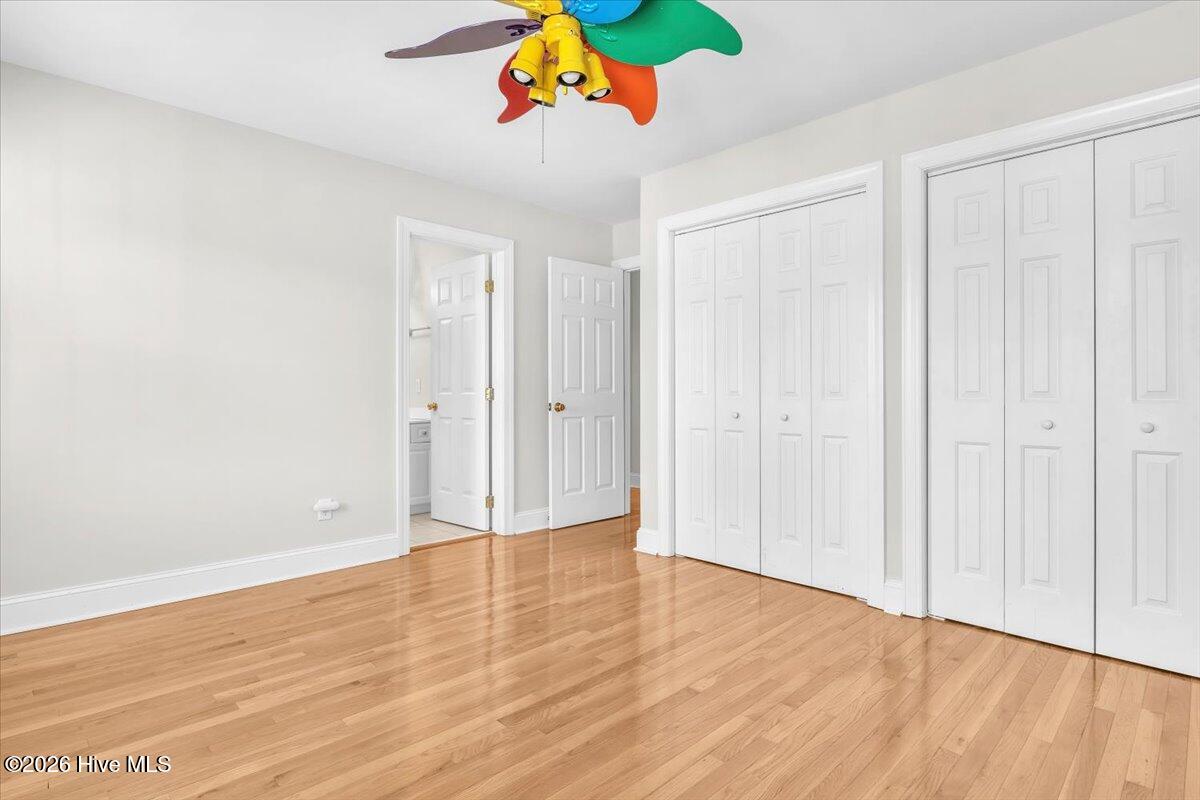 100564445 | Photo 34