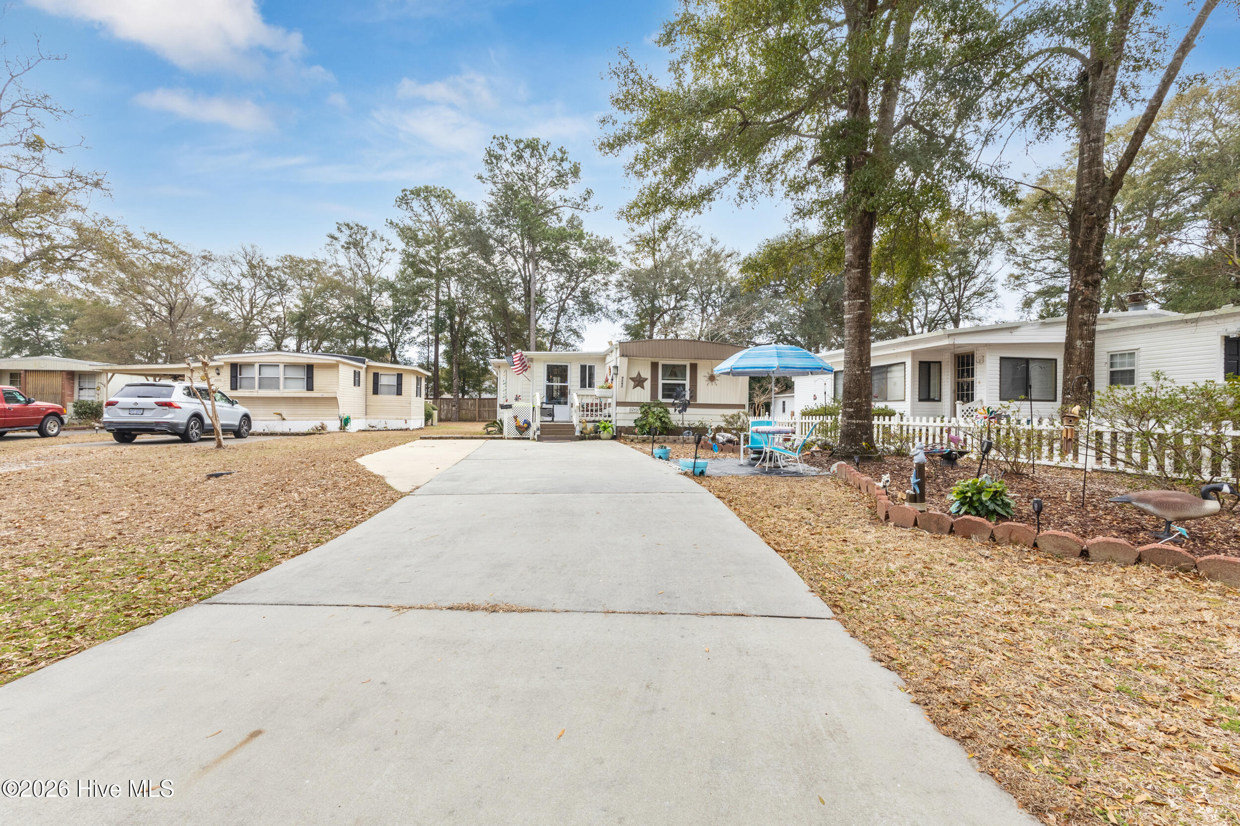 100557090 | Photo 37