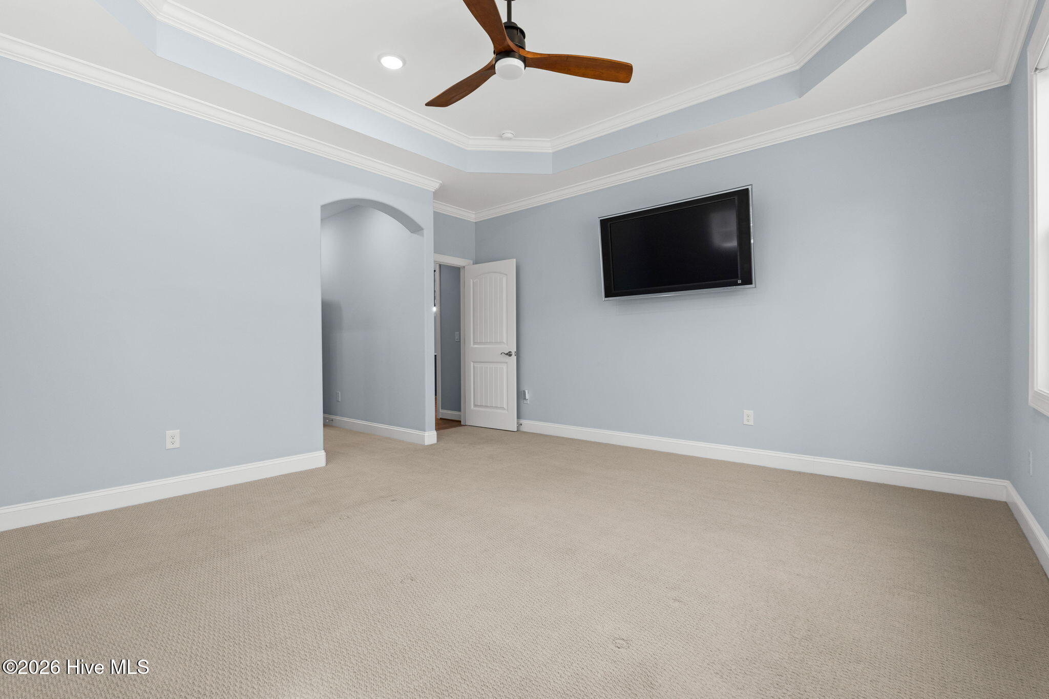 100563423 | Photo 25