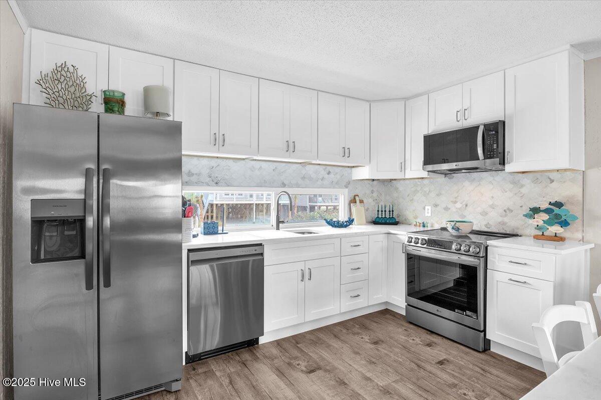 100550823 | Photo 13