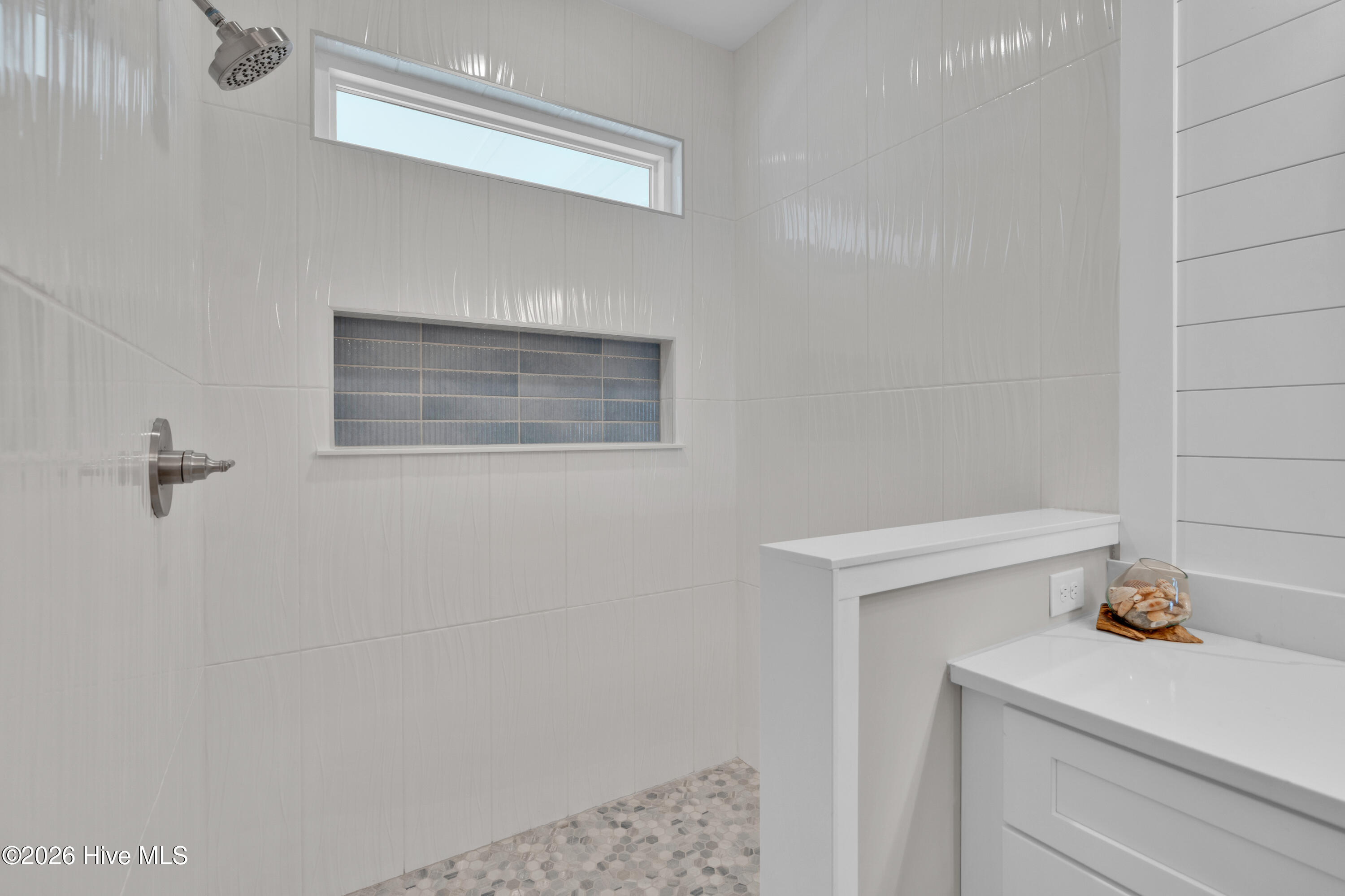 100564696 | Photo 20