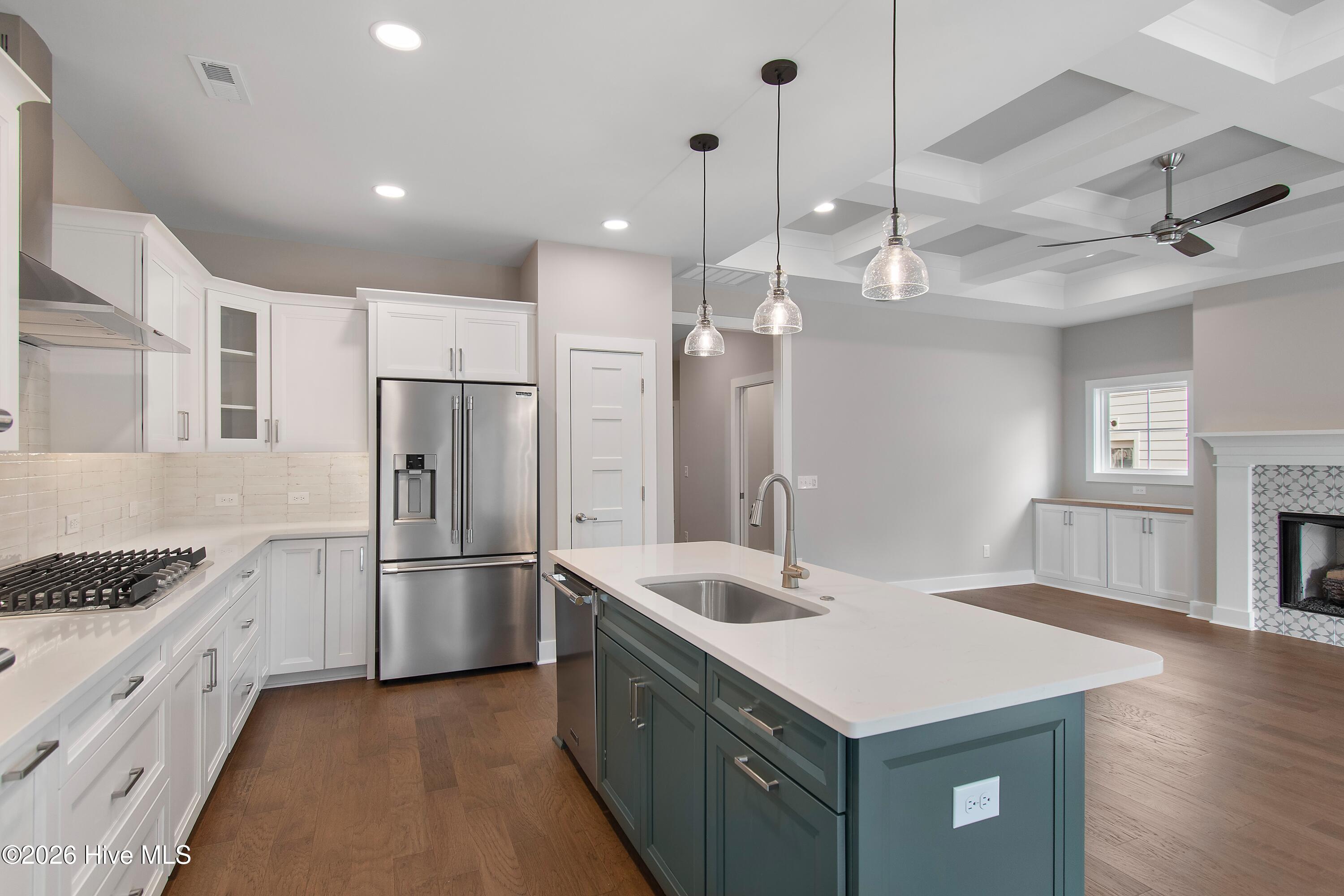 100533287 | Photo 14