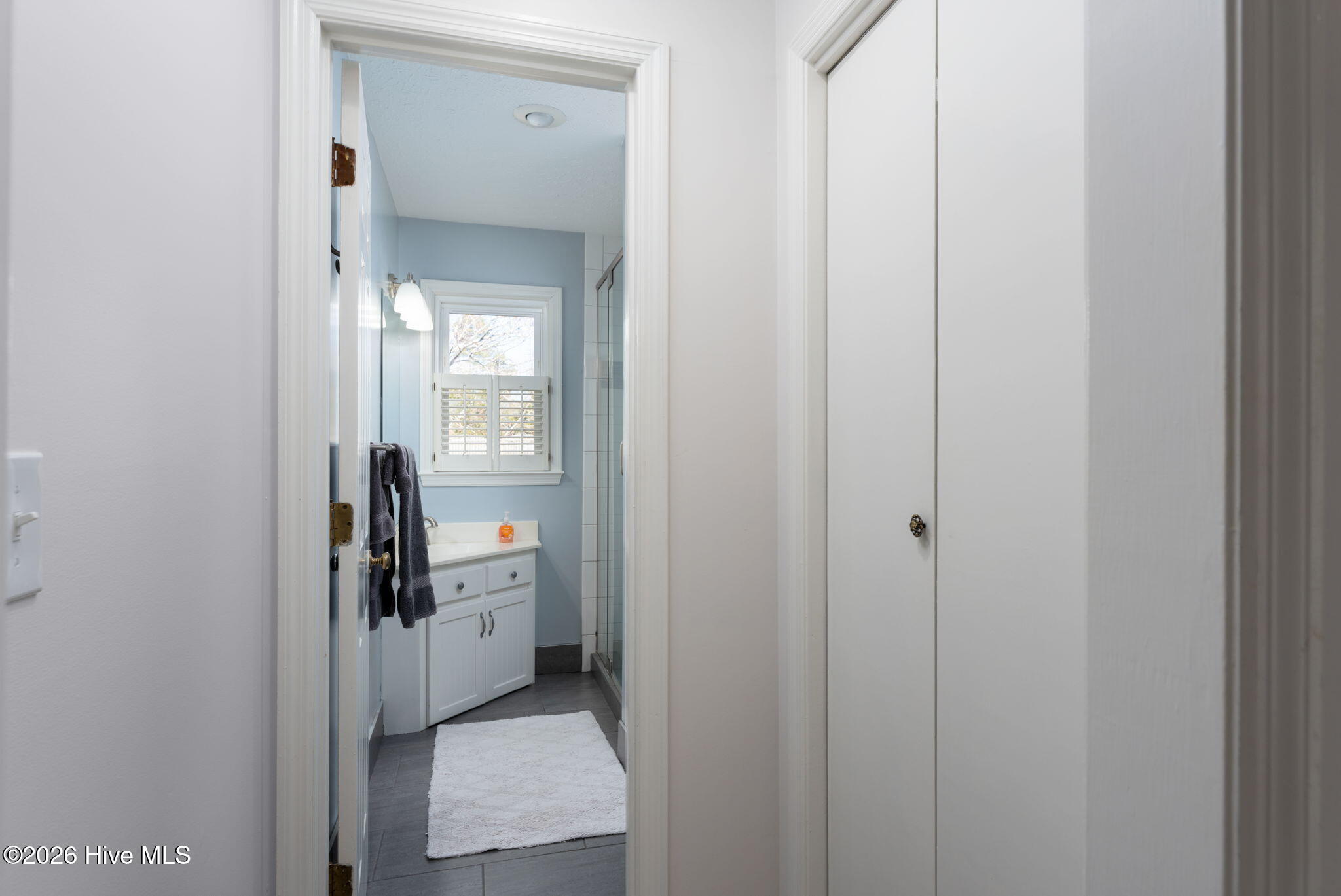 100553404 | Photo 27