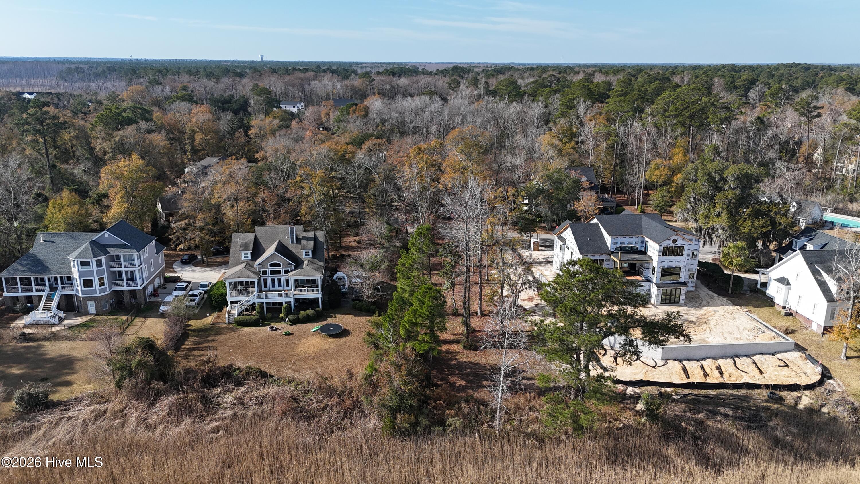 100546678 | Photo 18