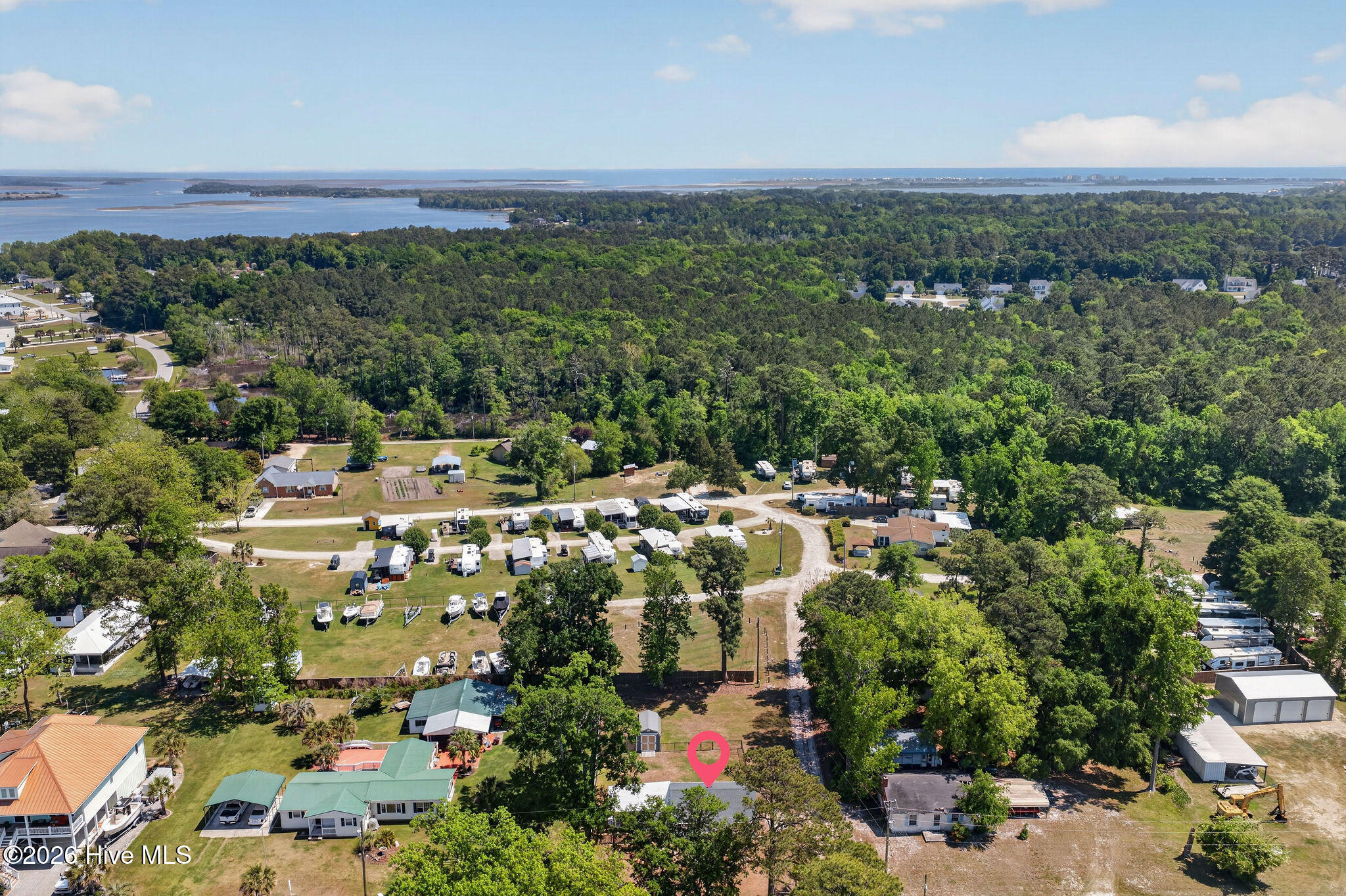 100570164 | Photo 32