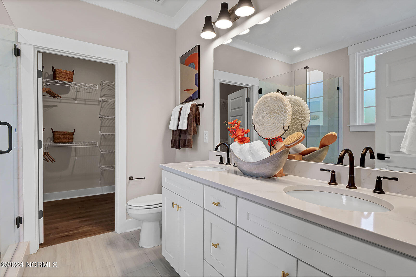 100547755 | Photo 16