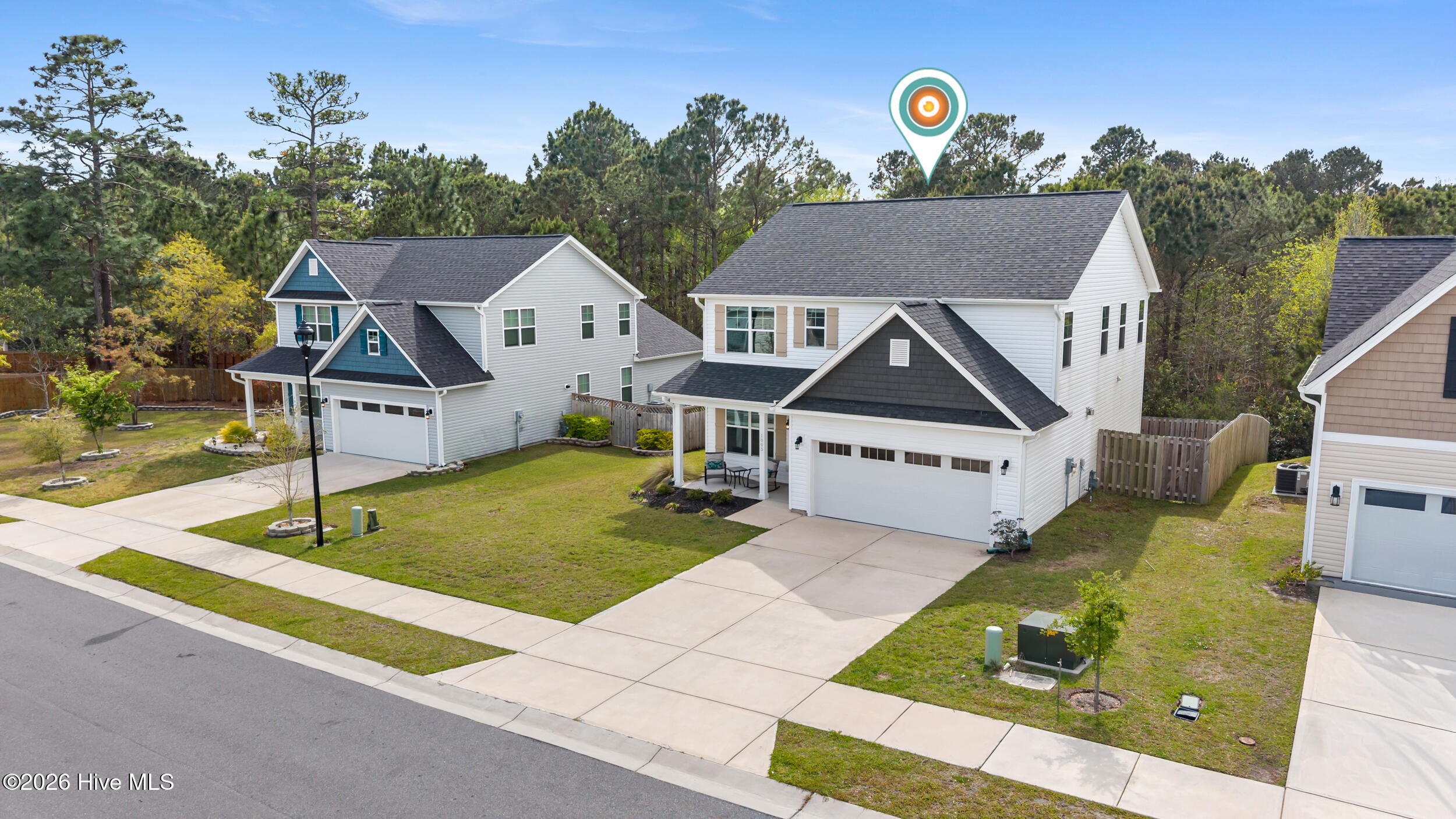 100565604 | Photo 33