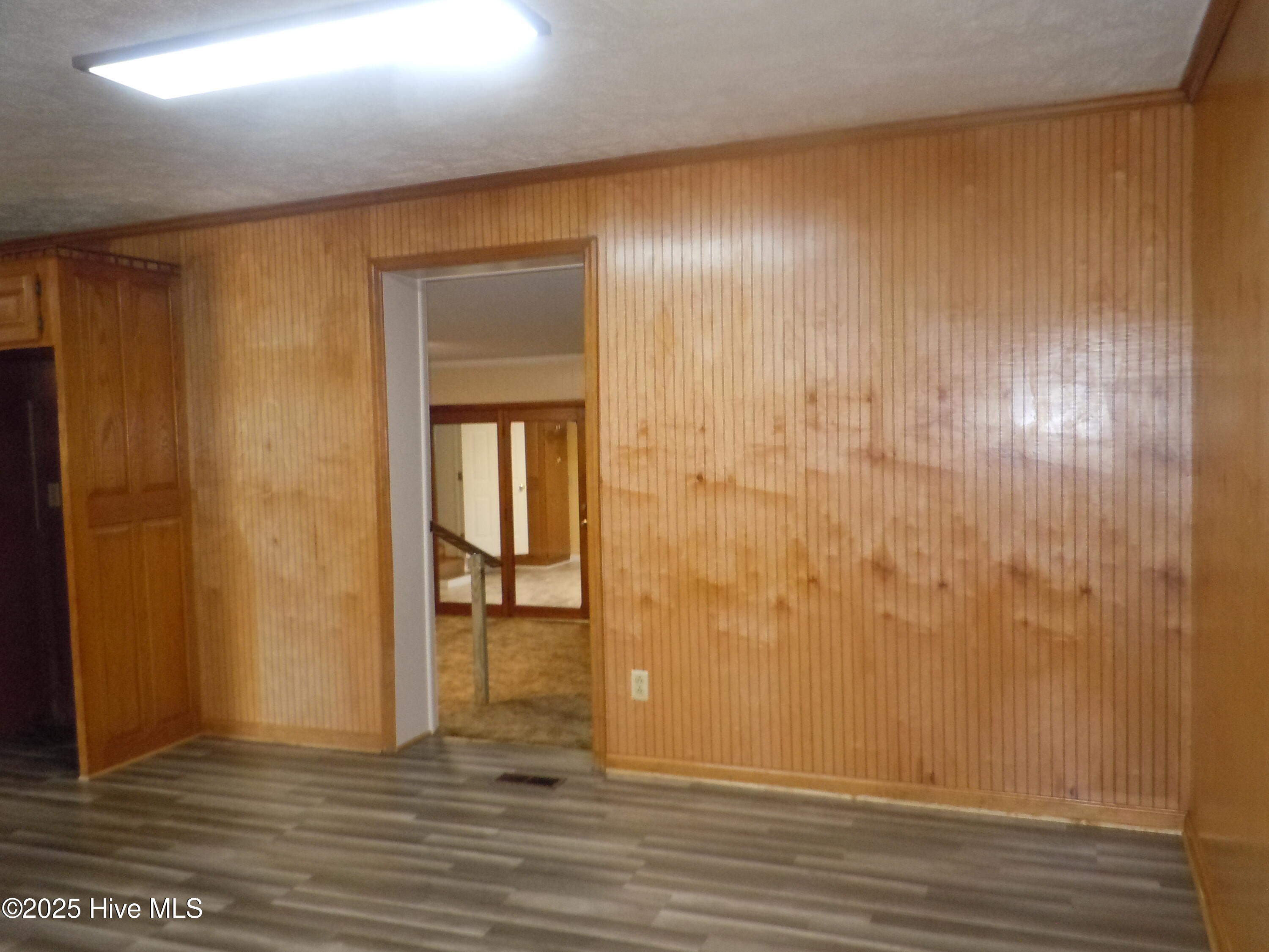 100528671 | Photo 10