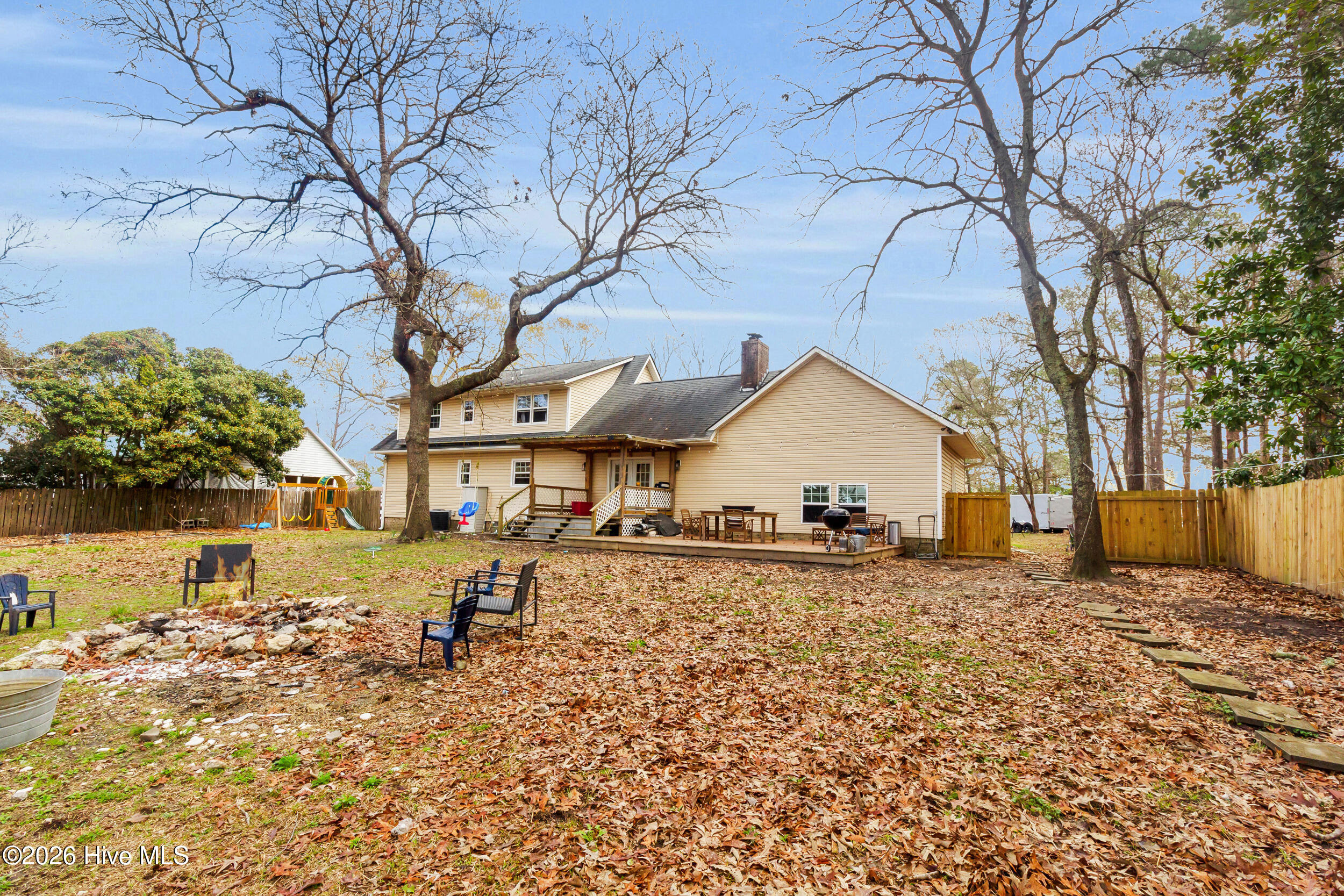 100560236 | Photo 32