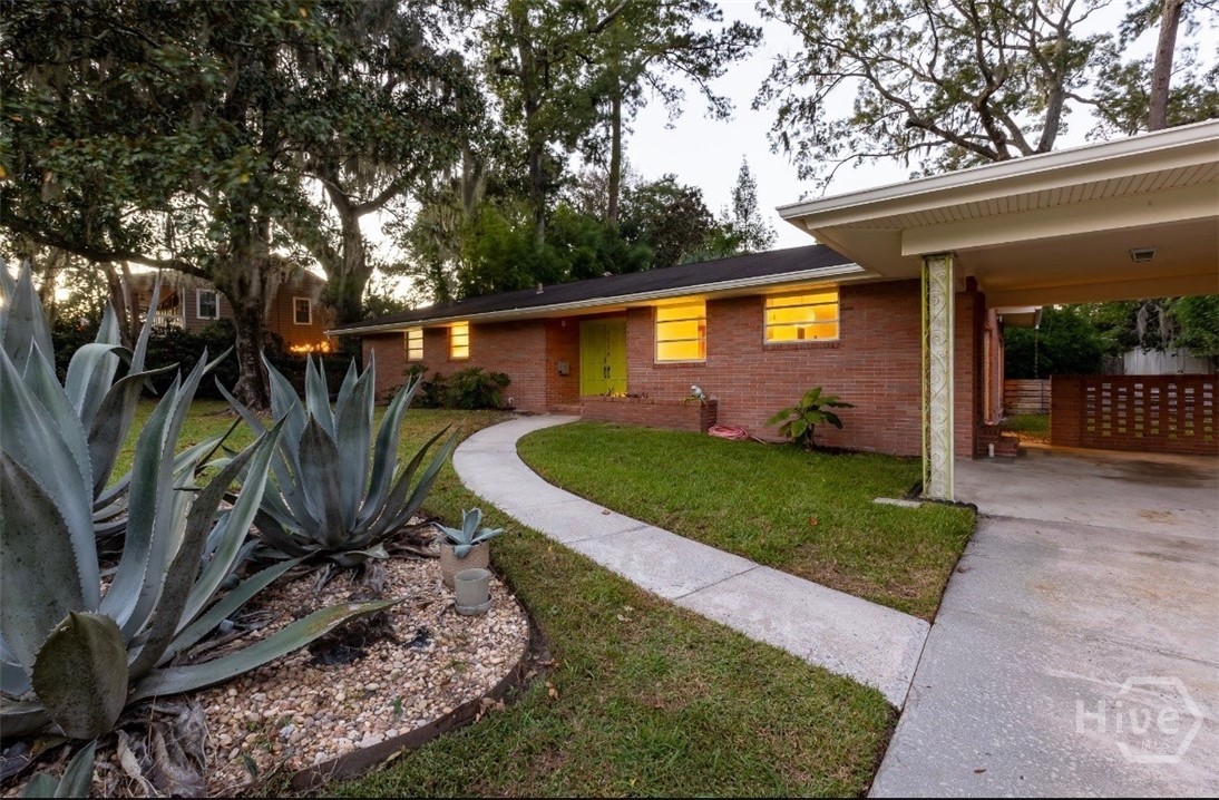 Photo 4 of Single family home for sale at 1514 Whitney Rd, Savannah, GA 31406 | MLS# SA366899 | Listing updated on 2026-10-23