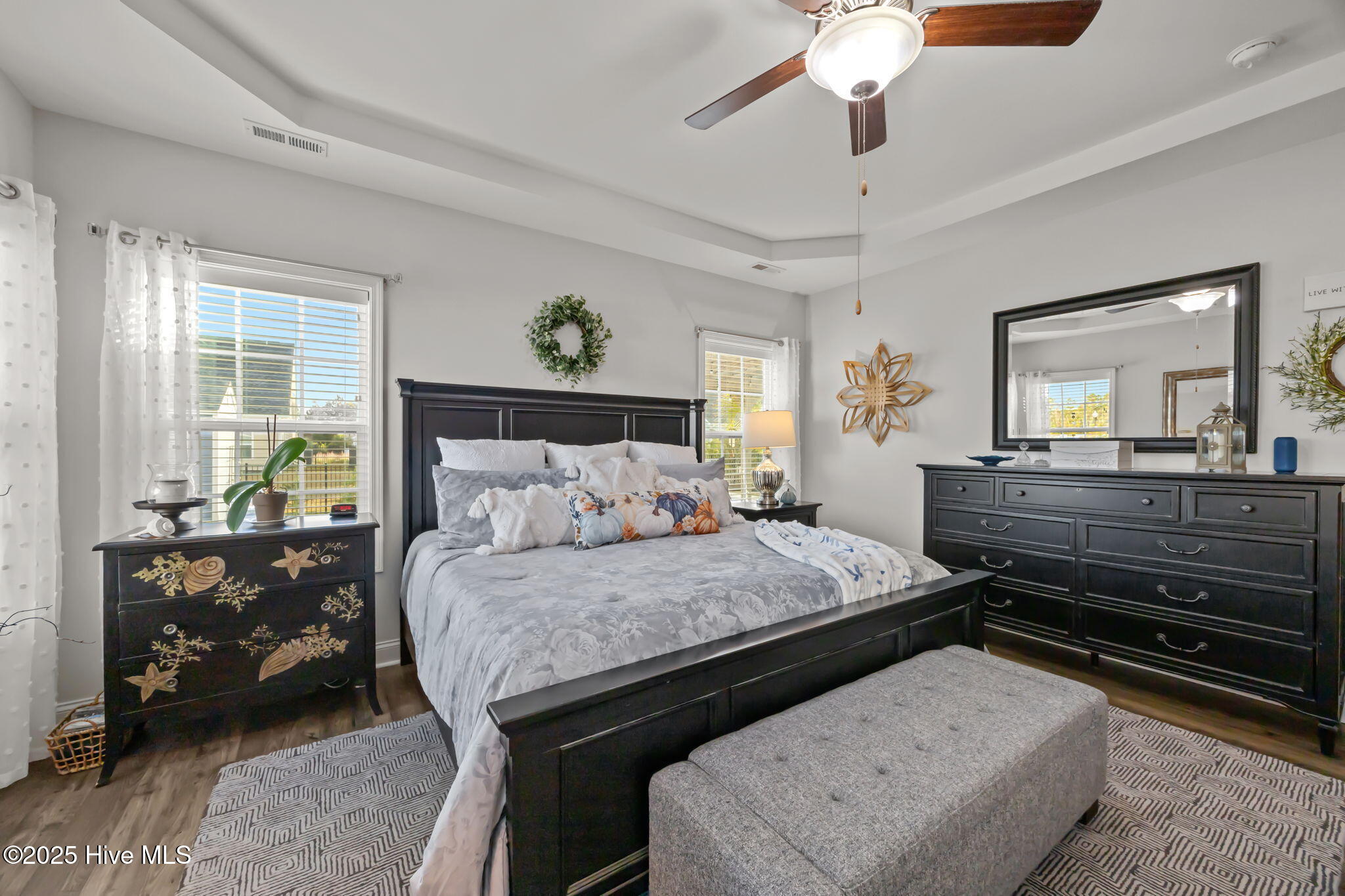 100544271 | Photo 42