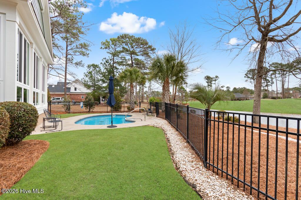 100558482 | Photo 10