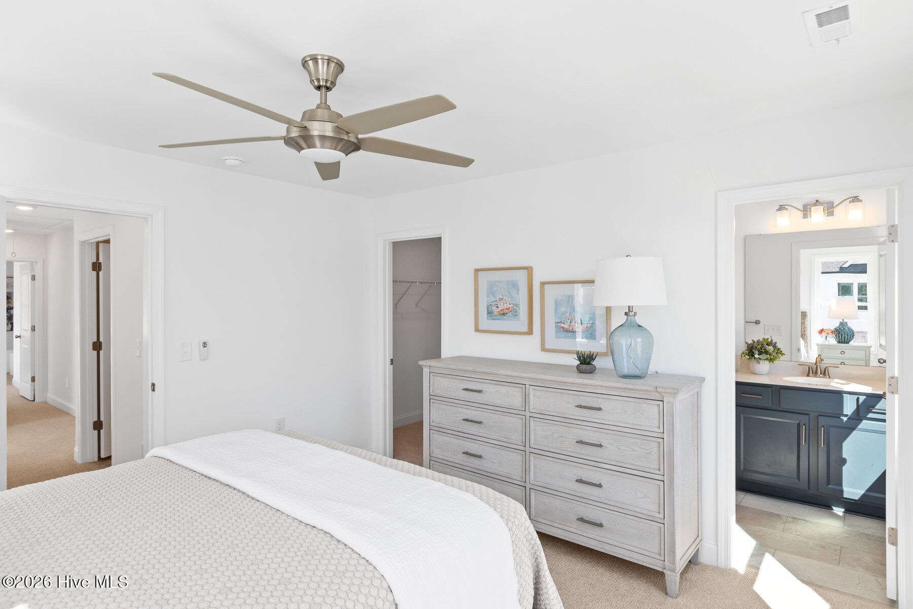 100547482 | Photo 44