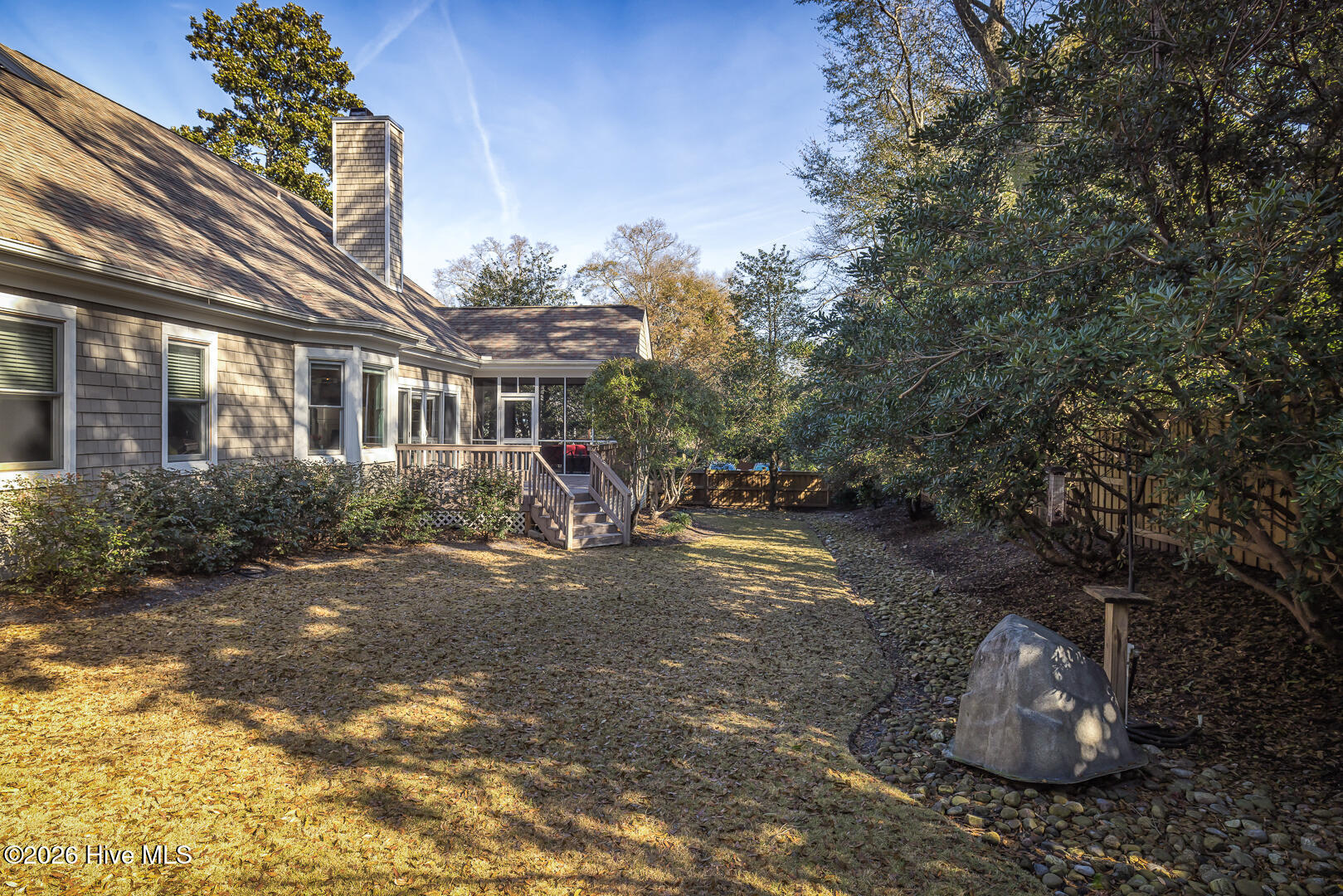 100550296 | Photo 64