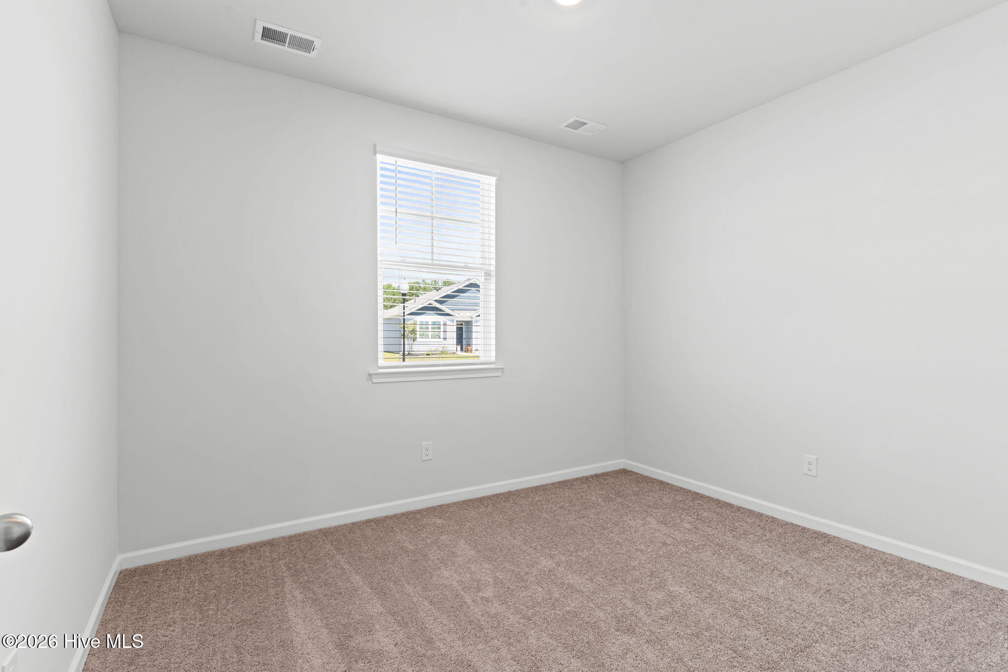 100556458 | Photo 25