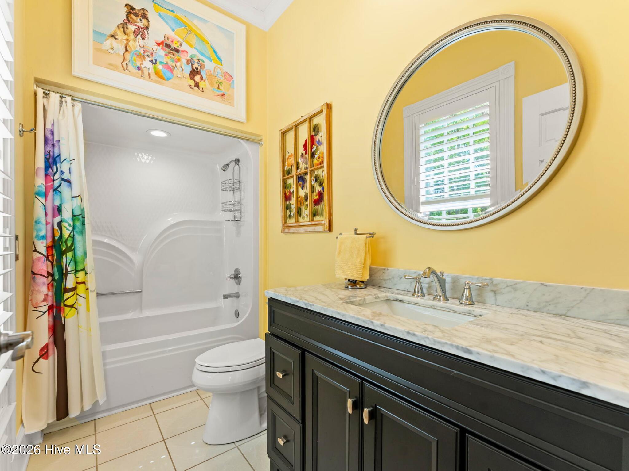 100568629 | Photo 42