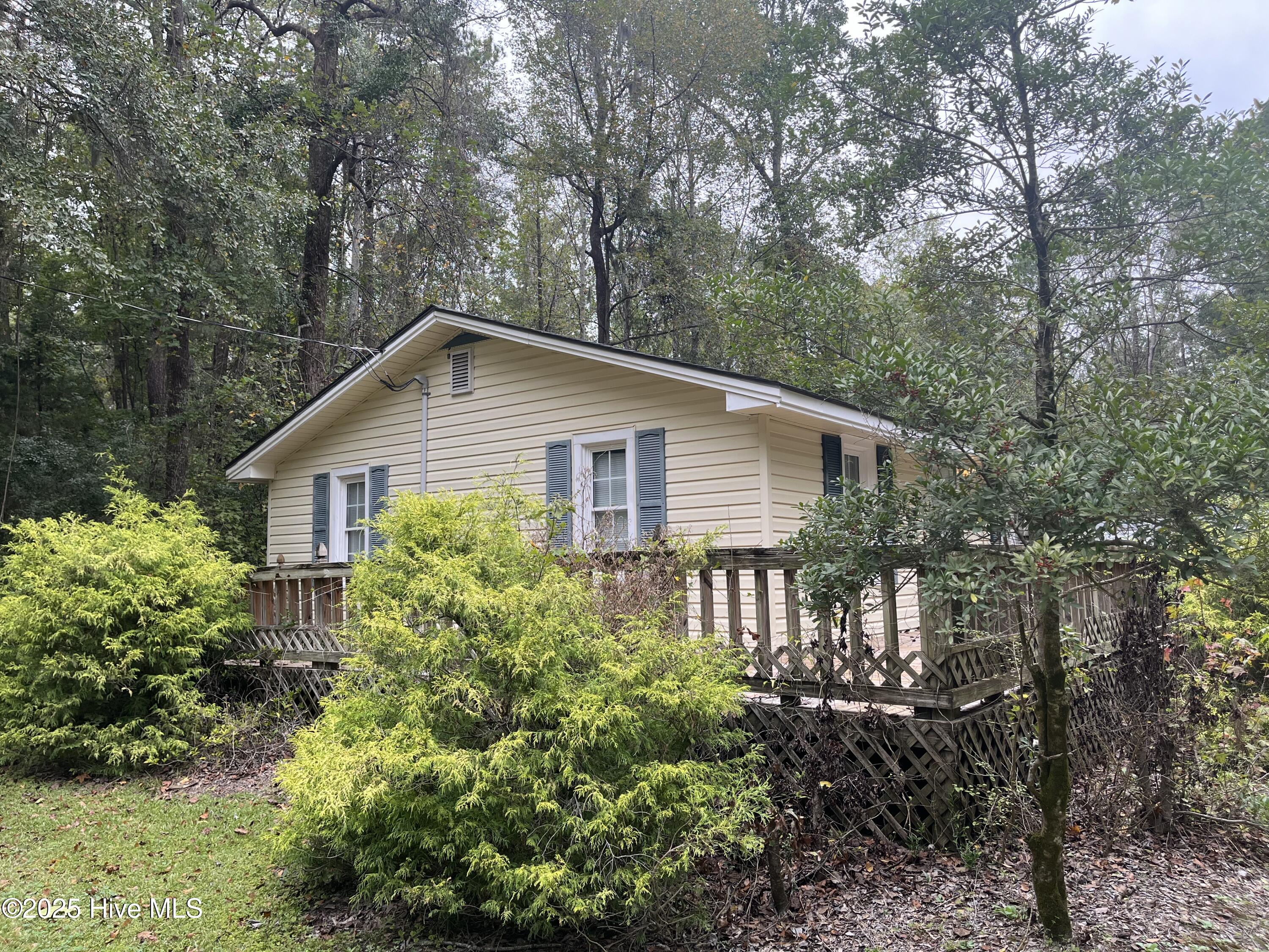 11 Cedar Lane, Blounts Creek, NC, 27814