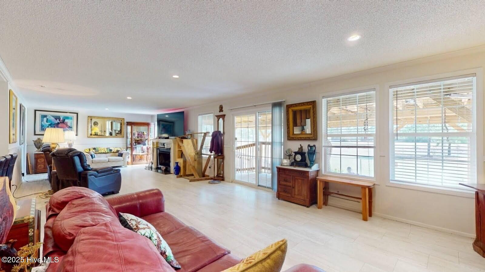 100500718 | Photo 17