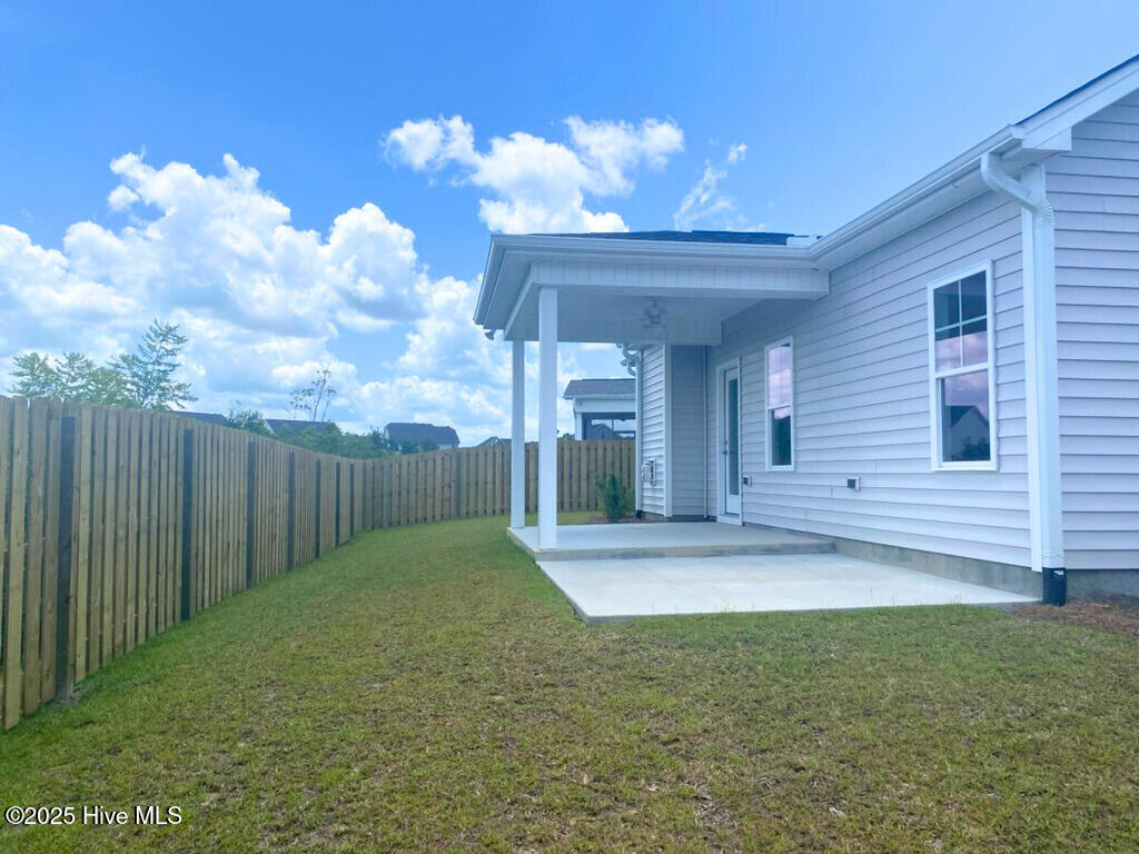 100461561 | Photo 33