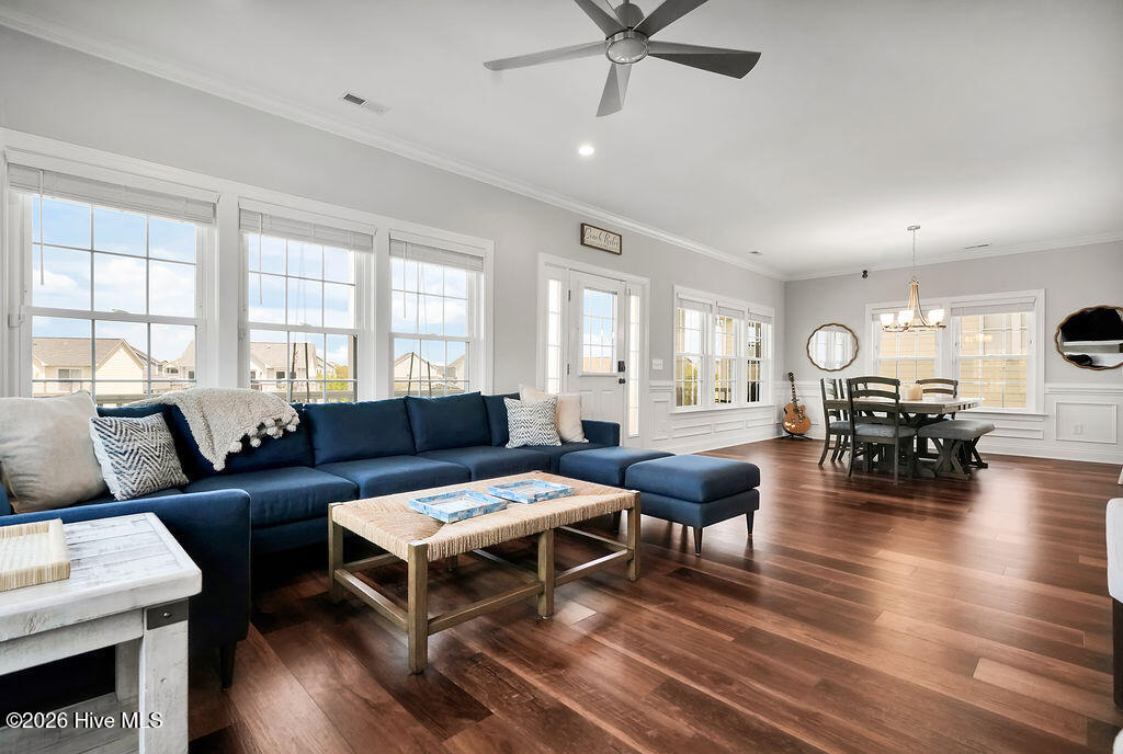 100566237 | Photo 27