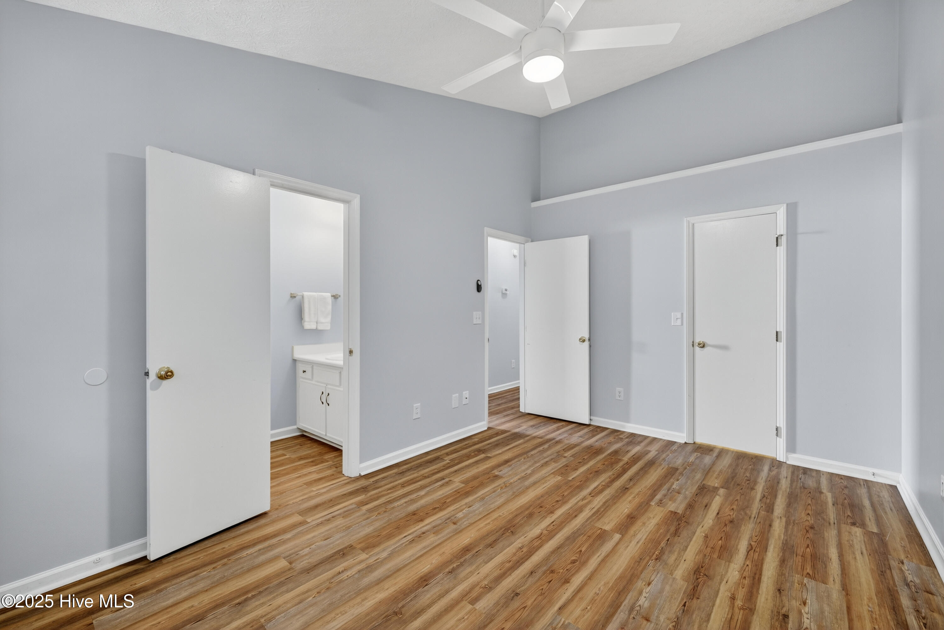 716 Varsity Drive, Wilmington, NC 28403 – photo 15: Primary Bedroom