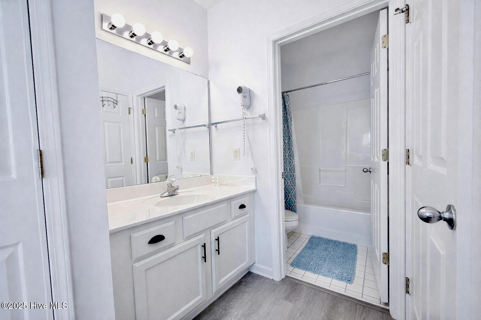 100541613 | Photo 10