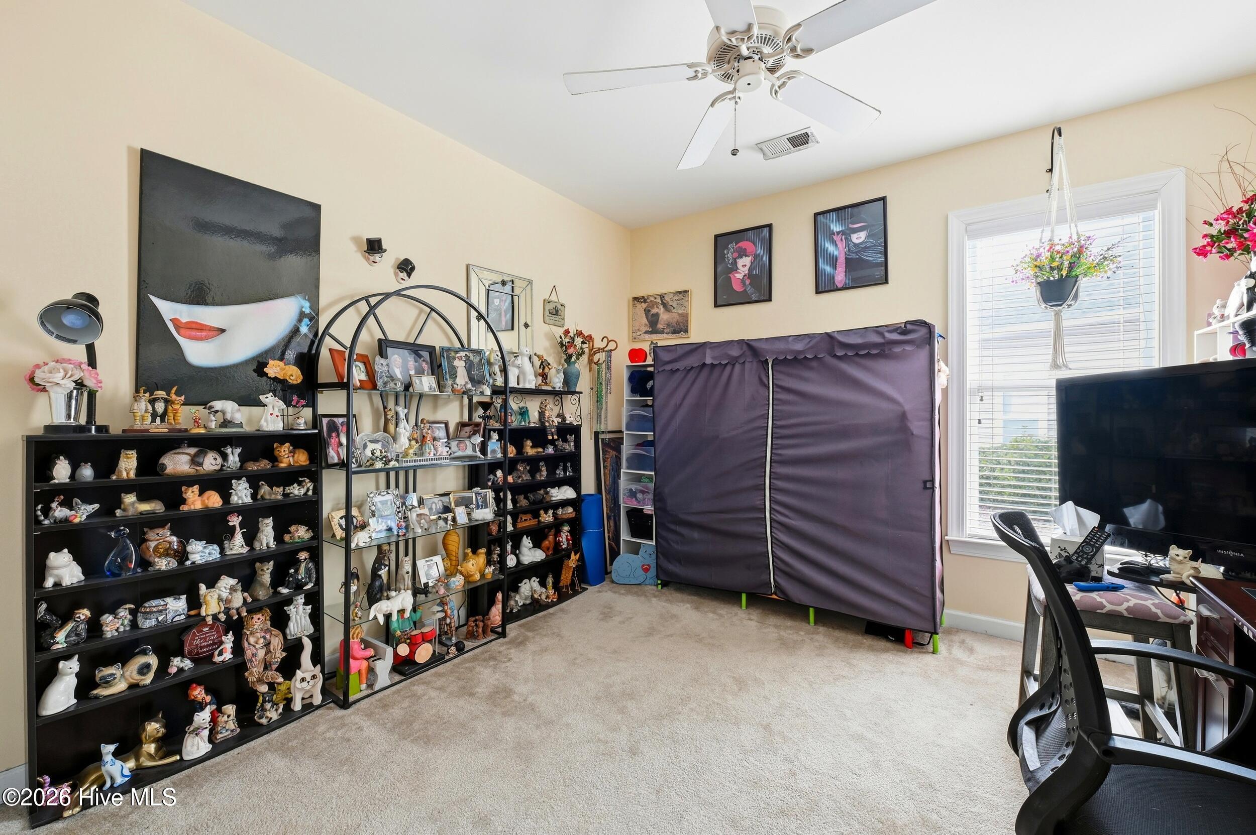 100553802 | Photo 32