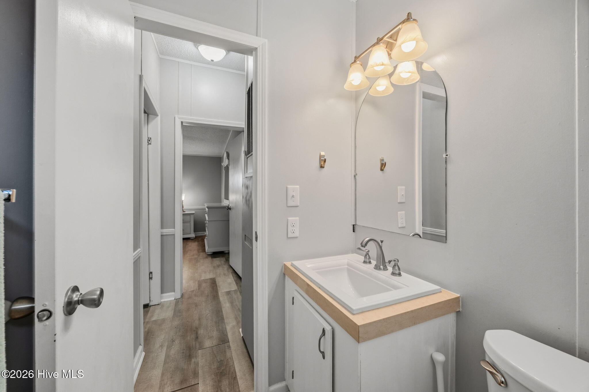 100558073 | Photo 30