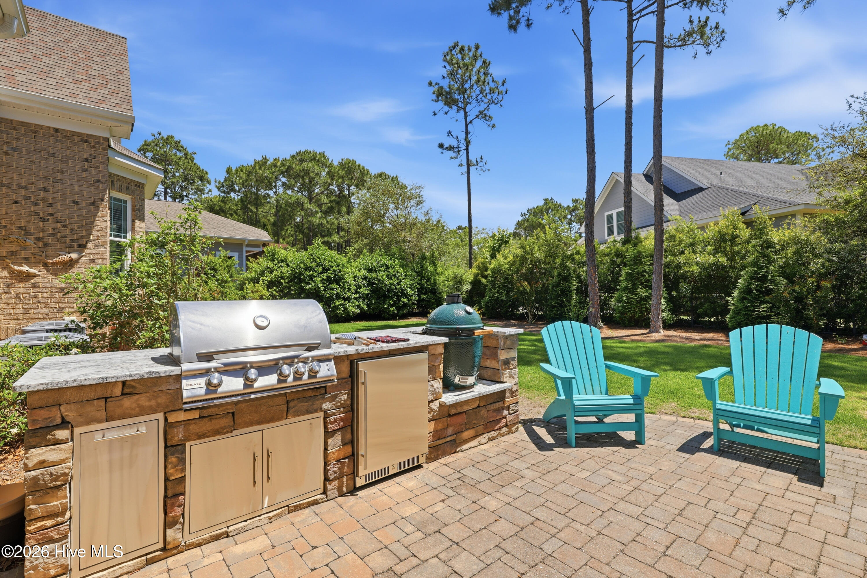 100584699 | Photo 53