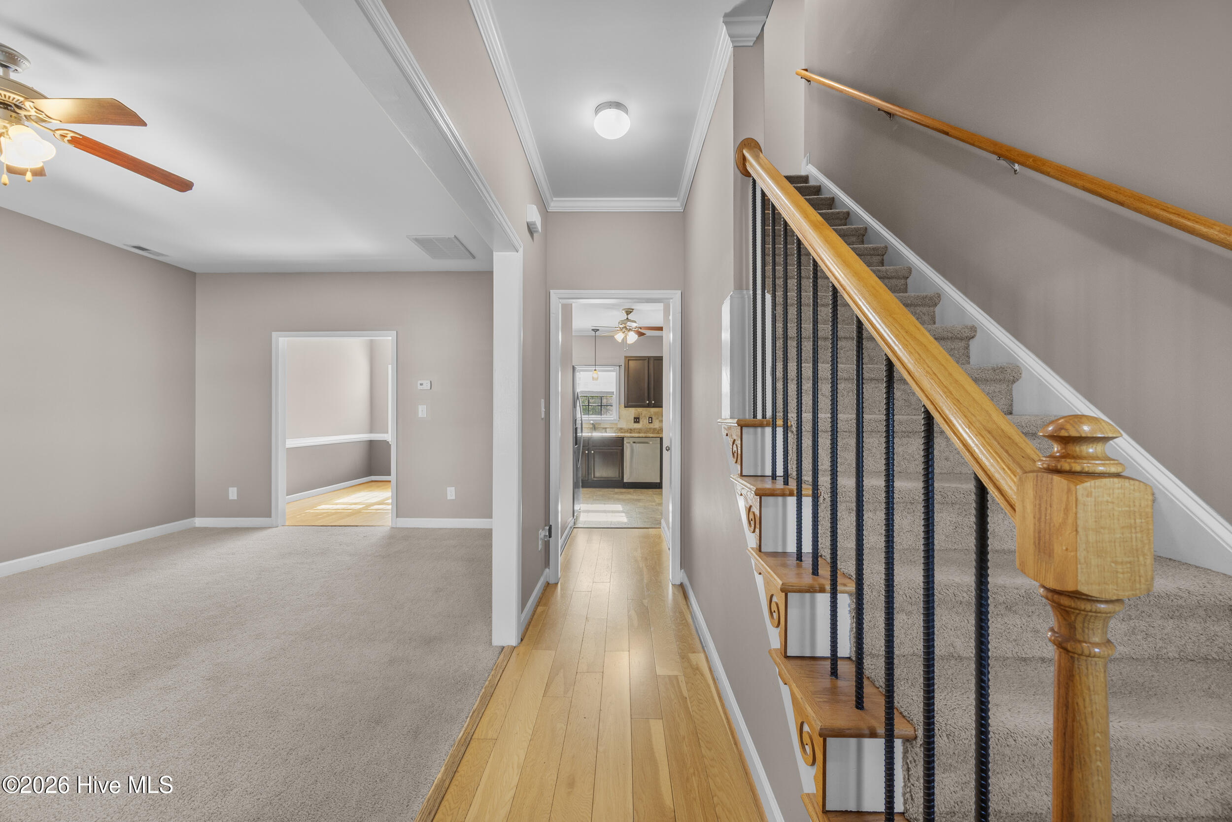 211 Wedgefield Circle,Maple Hill