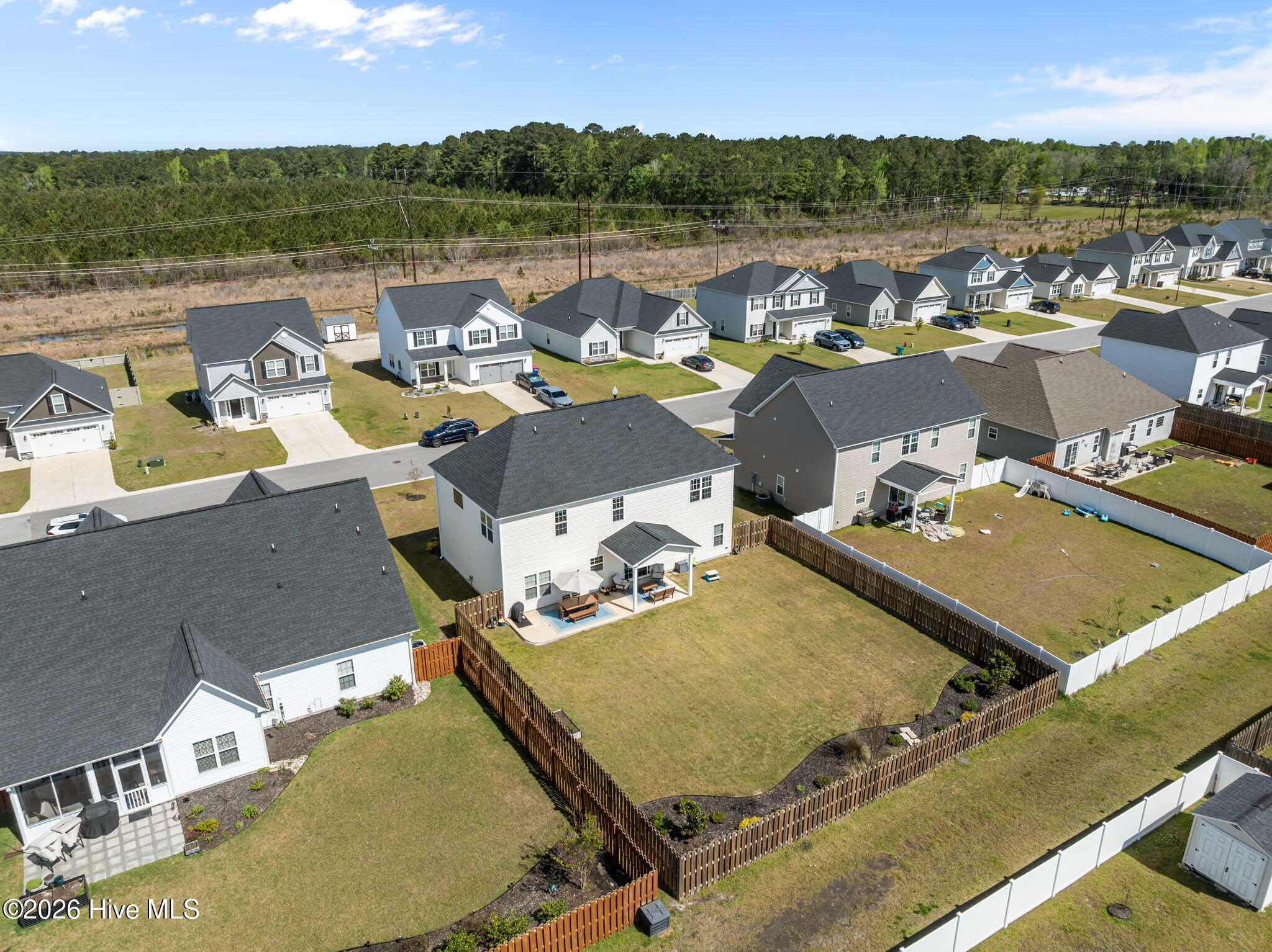 100566991 | Photo 47