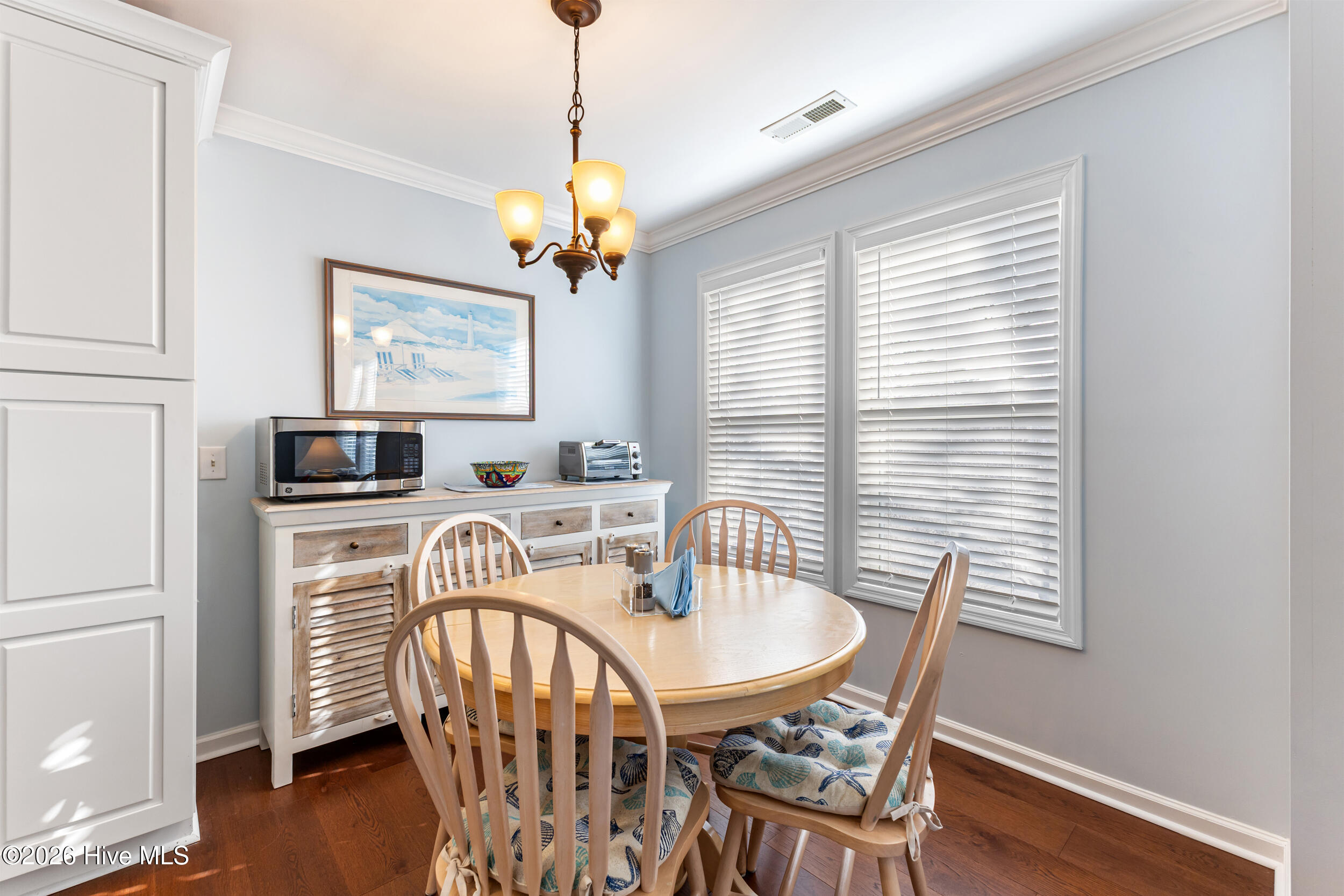 100548612 | Photo 13