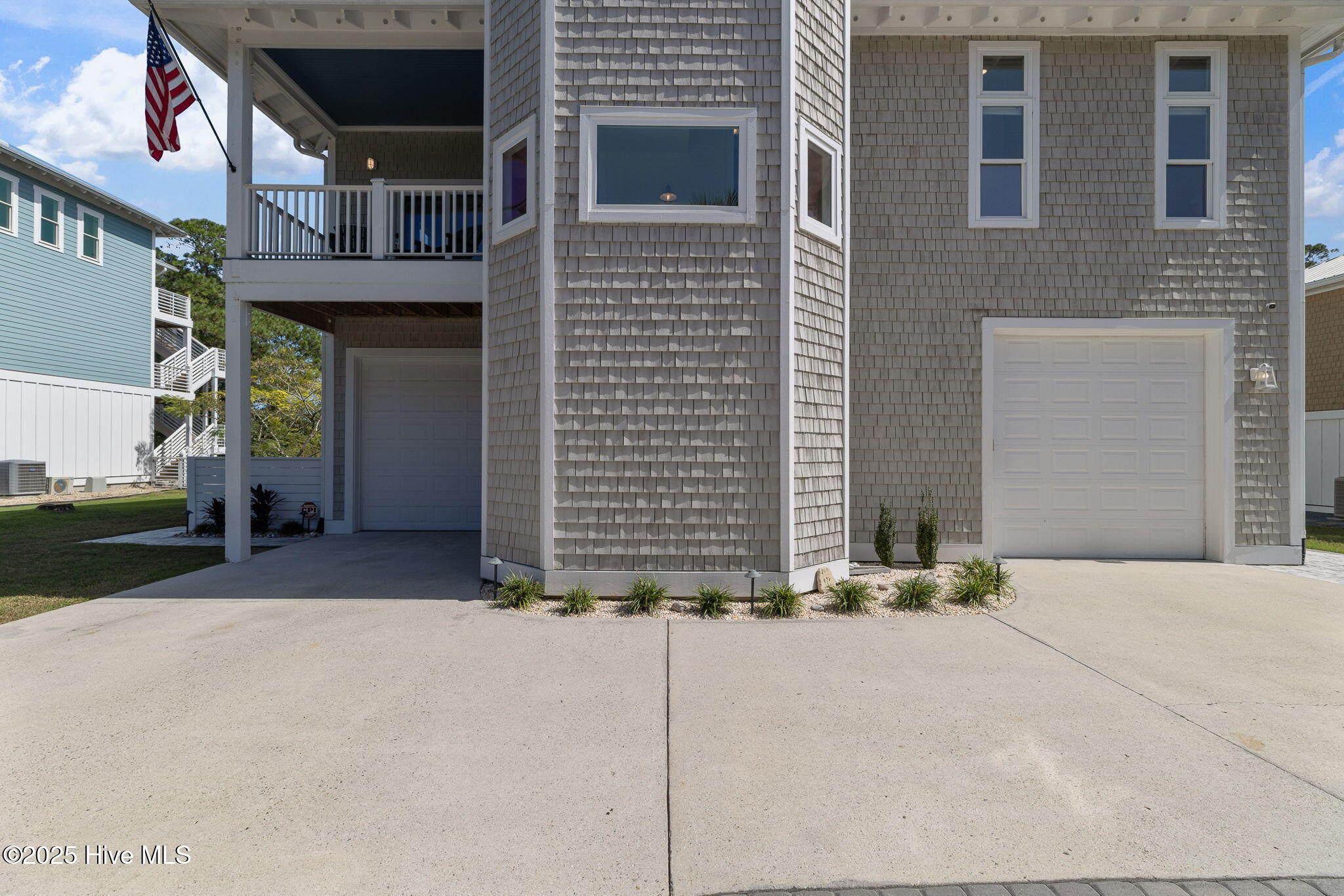 Homes for sale in Carolina Beach, NC | 208 Oak Outlook Way N, Carolina Beach, NC 28428 | MLS# 100534375