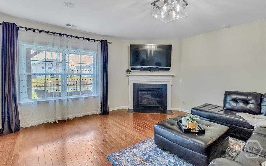 112 Winslow Circle, Savannah, GA 31407 Listing Photo  6
