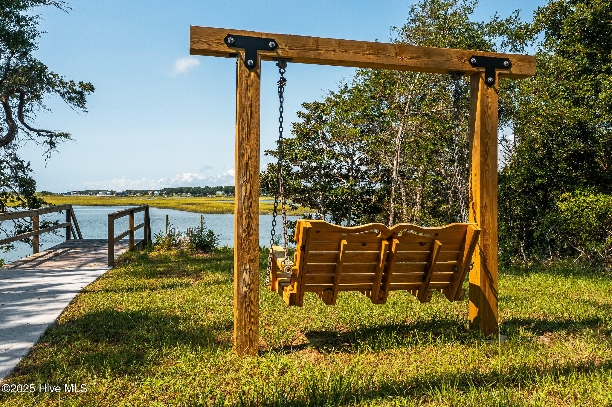 100526036 | Photo 33