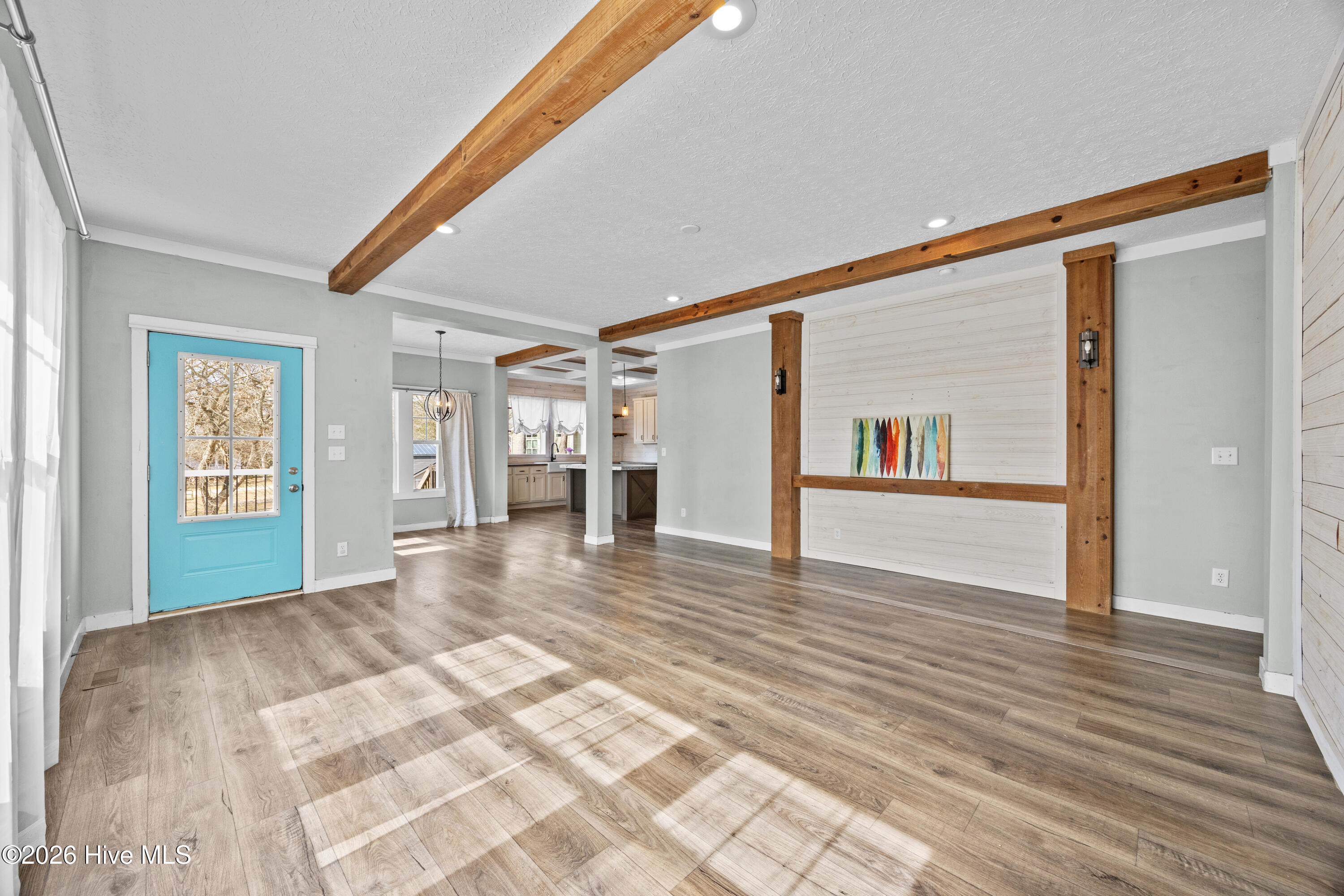 100559511 | Photo 20