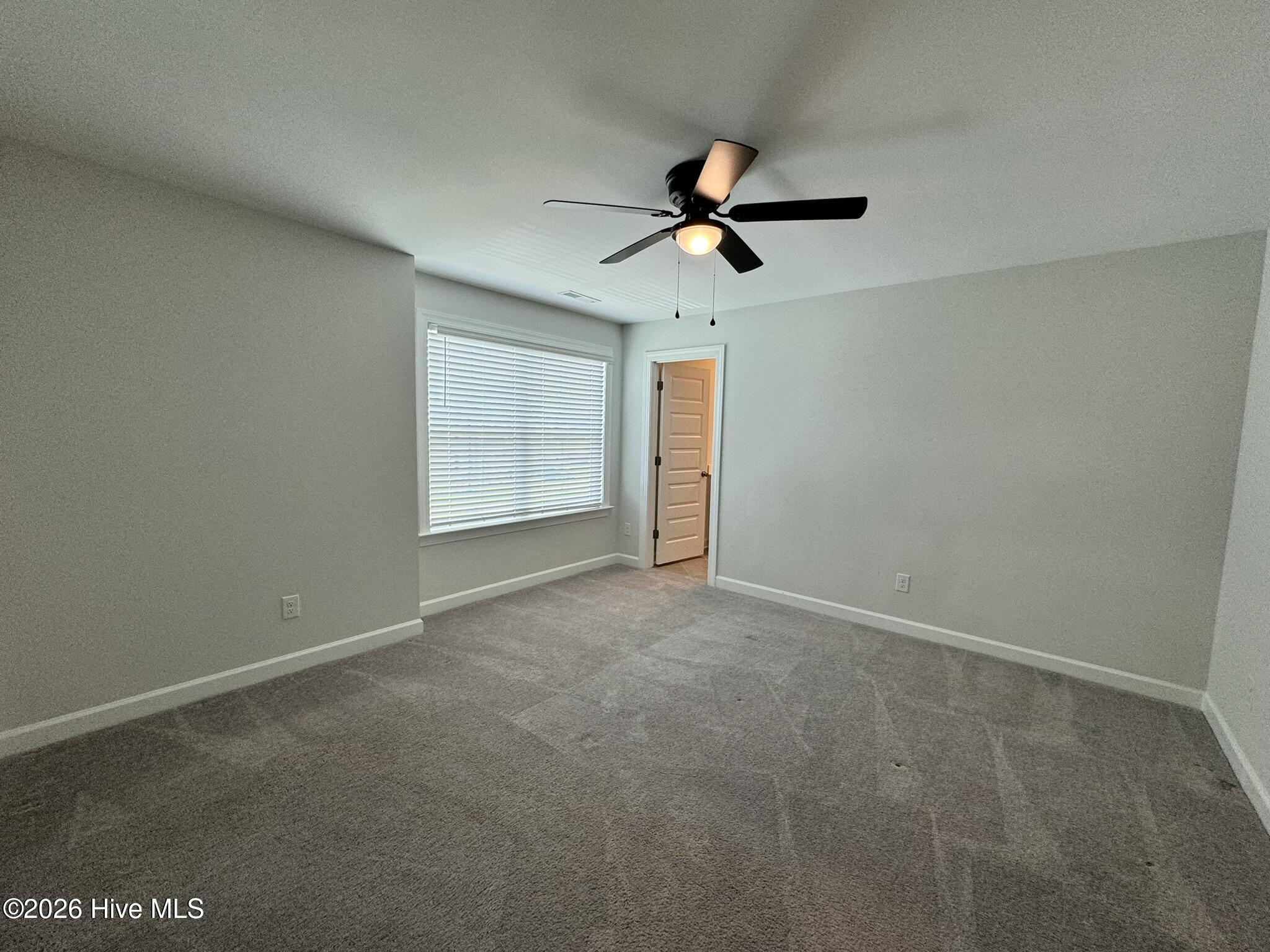 100558749 | Photo 27