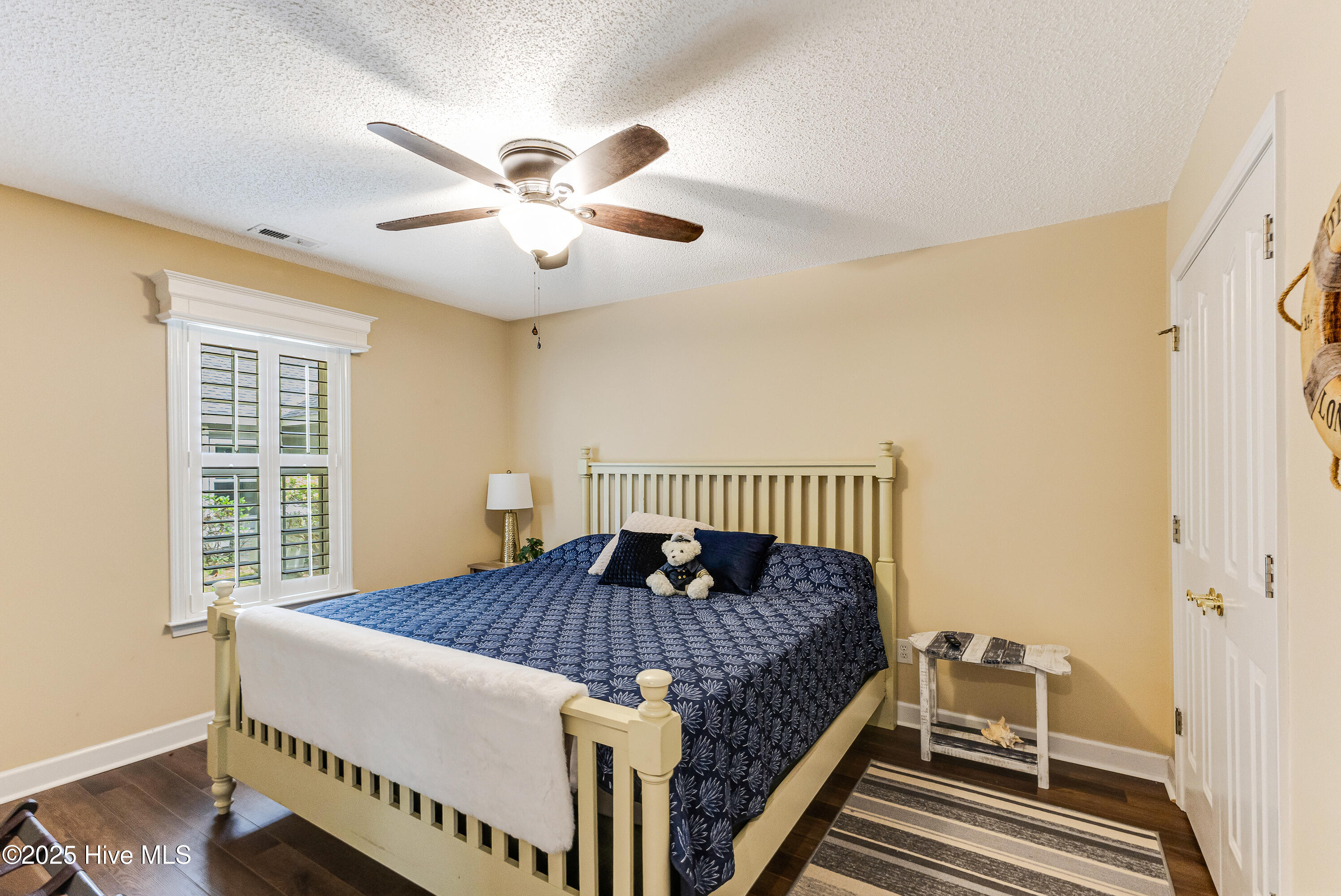 100520400 | Photo 24