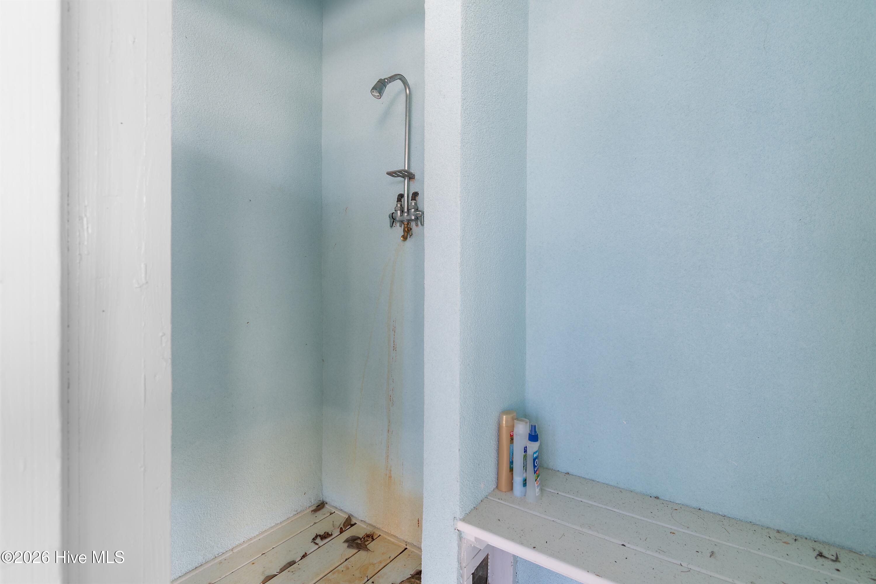 100566574 | Photo 64